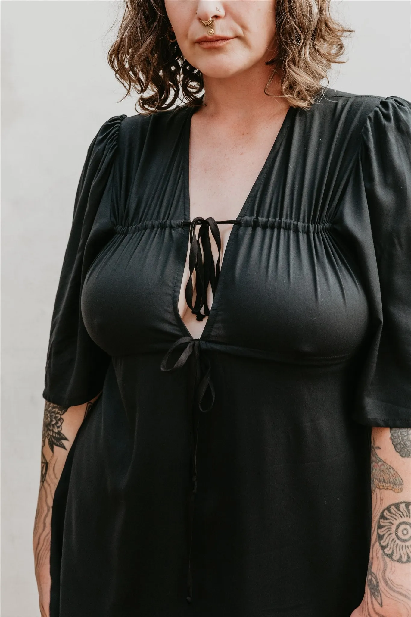 Tyrah Dress in Black Challis Stylish Pick