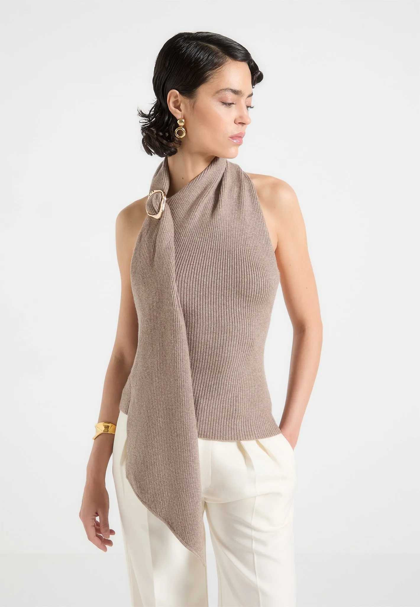 Slim Silhouette Bohemian Elodie - Knitted Draped Halterneck Top - Taupe