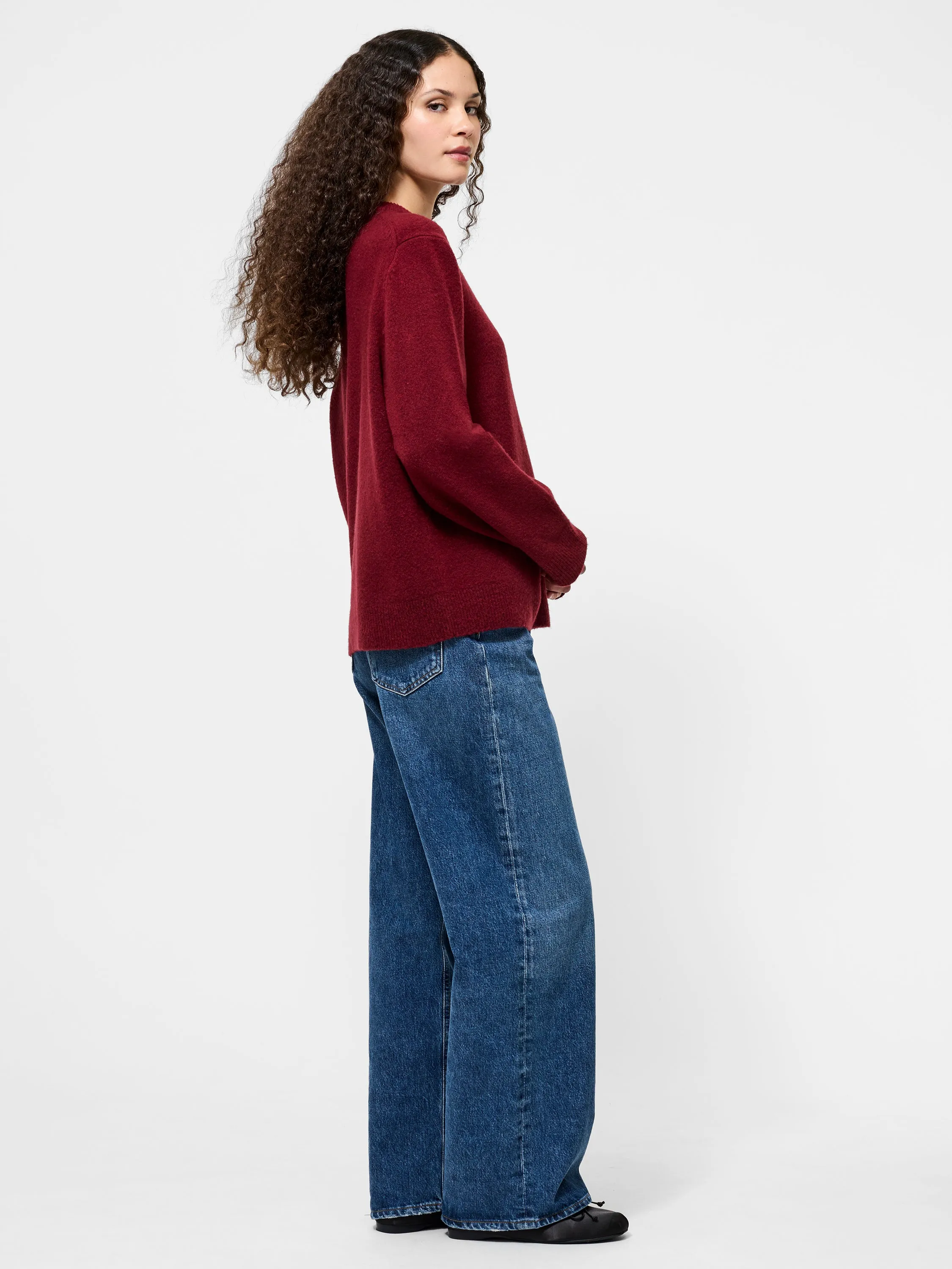 Chill Evening Gentle Wash Process Emilia Knit Boyfriend Sweater