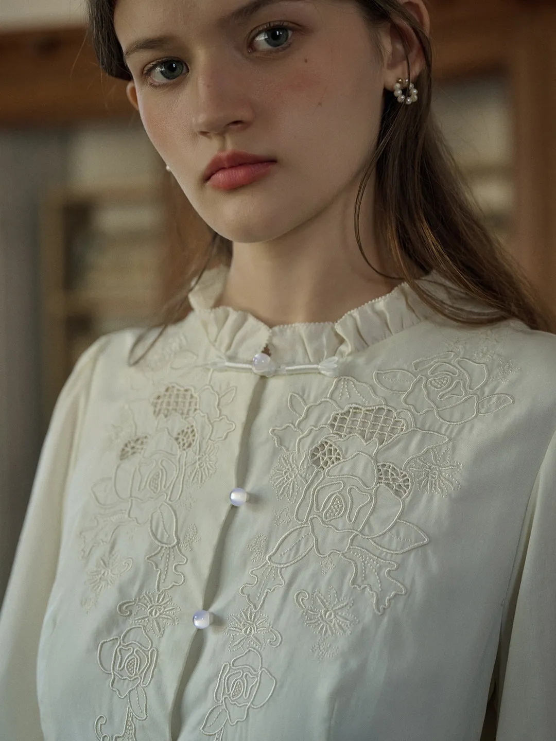 Eve Trim Round Neck Hollow Rose Embroidered Lace Dress Light Attitude