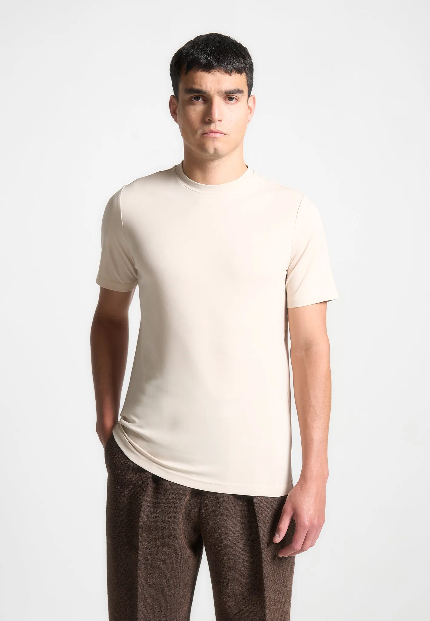 Armand - Fitted Luxe T-Shirt - Cream elegant design