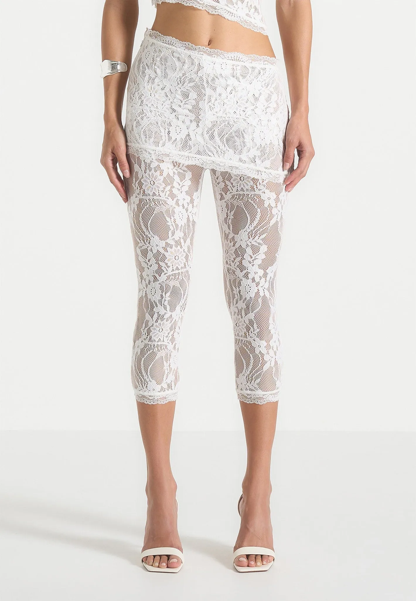 Aim??e - Lace Asymmetric Capri Leggings - White Chill Fit
