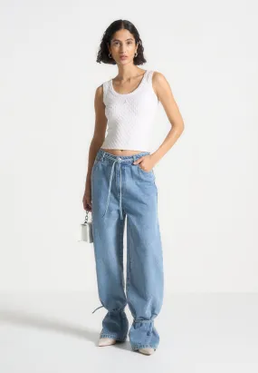 Trend Neutral Faye - Wide Mid Rise Jeans with Tie Waist - Mid Blue