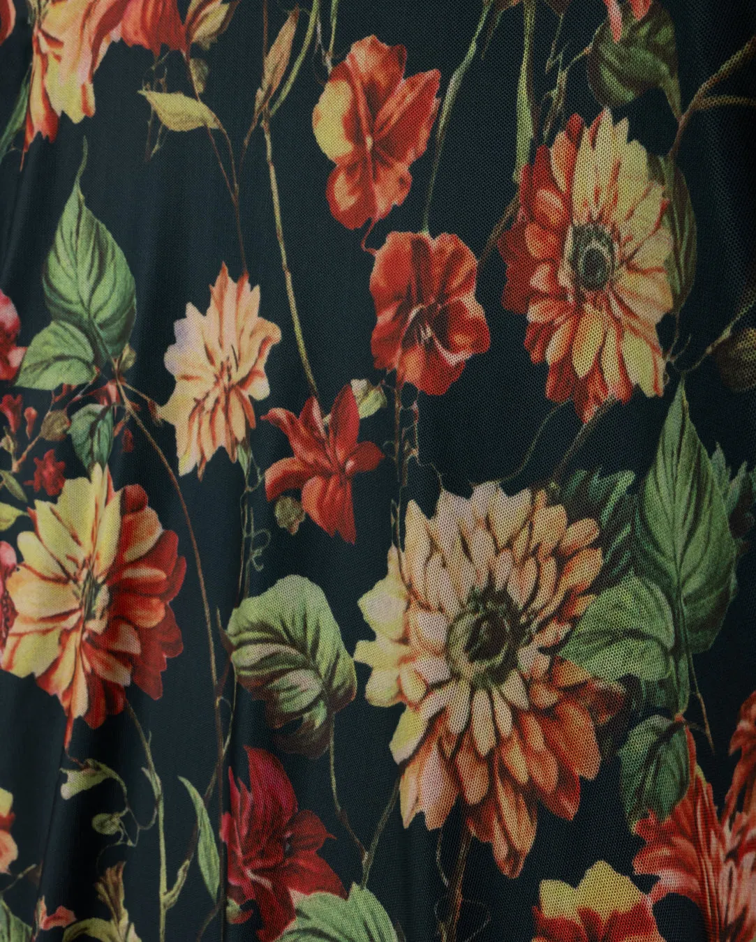 Floral Print on Mesh Turtleneck SlimFitDesign Flexible Wear