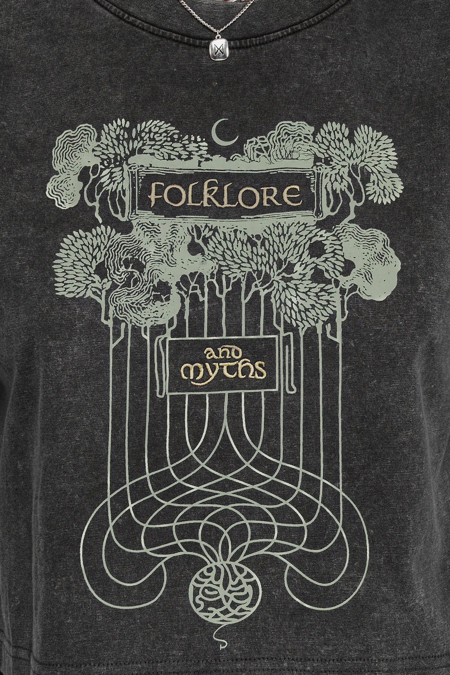 MultiDirectionalStretch Folklore Boxy Crop T-shirt
