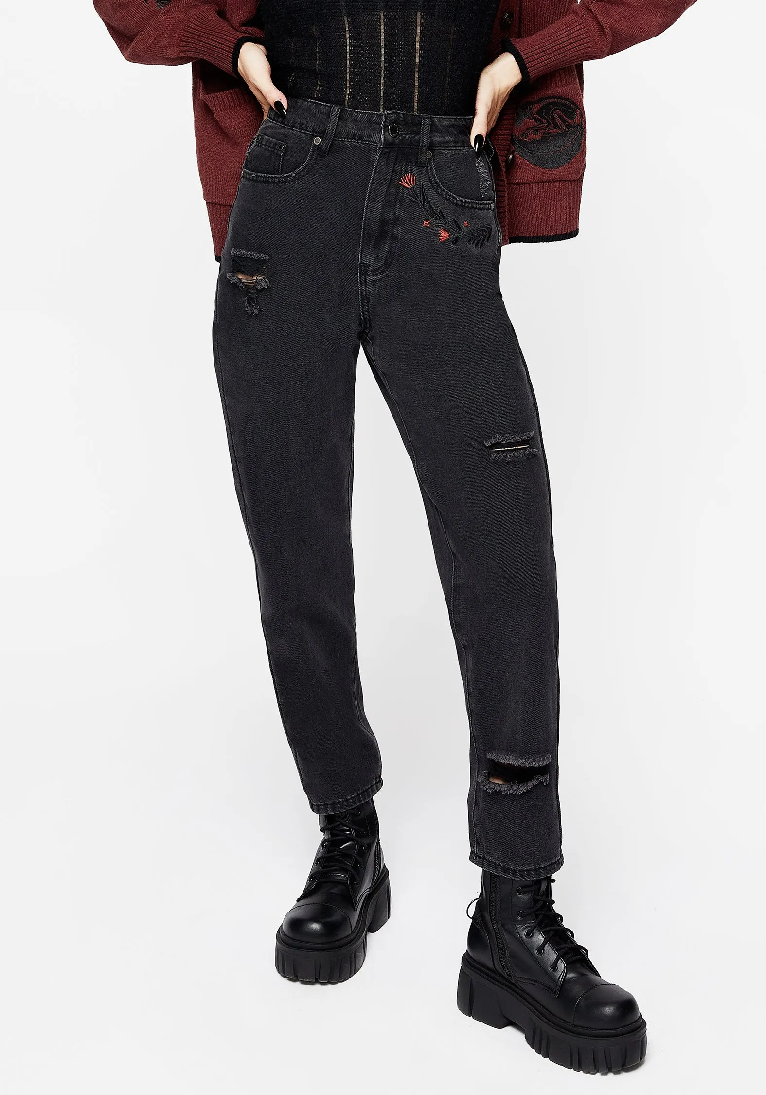 Outdoor Enthusiast Sunny Vibes Teen Outfit Closet Must Foxfire Embroidered Distressed Mom Jeans