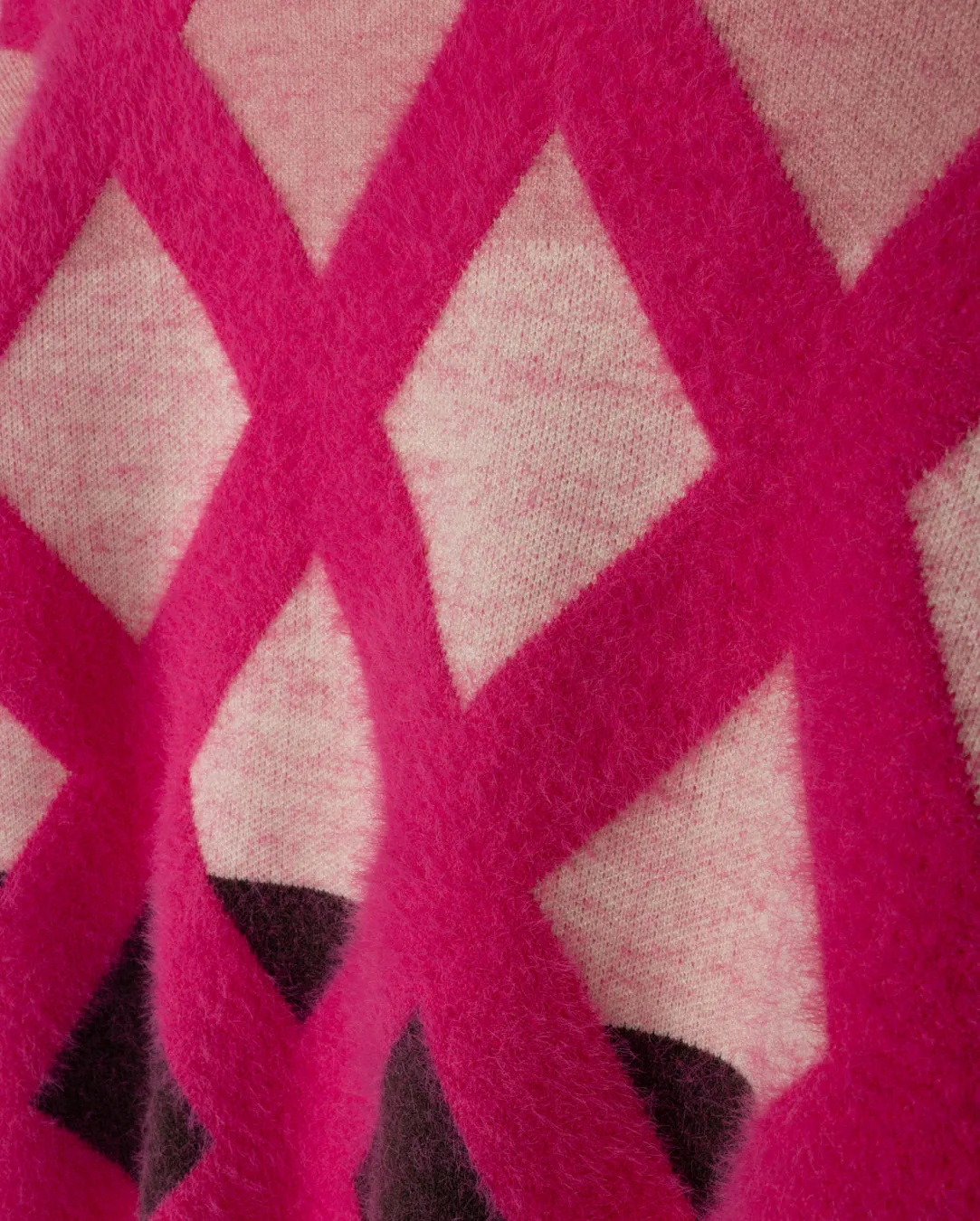 Cozy Fit Wear Color Block Diamond Seam Sweater