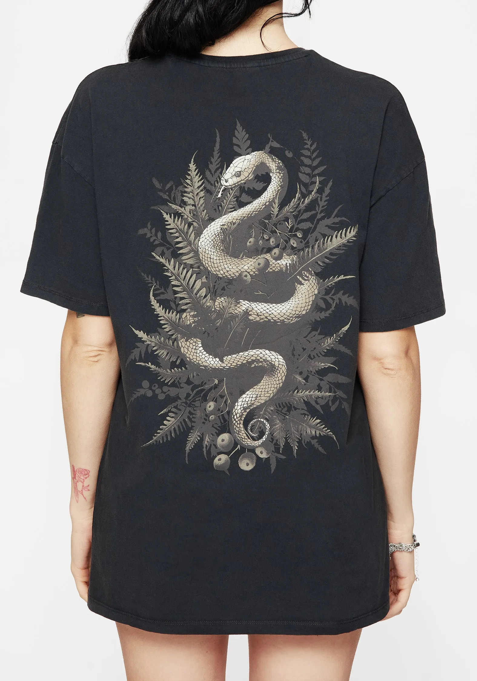 Comfortable Weave Gravity Cotton Snake Printed T-Shirt