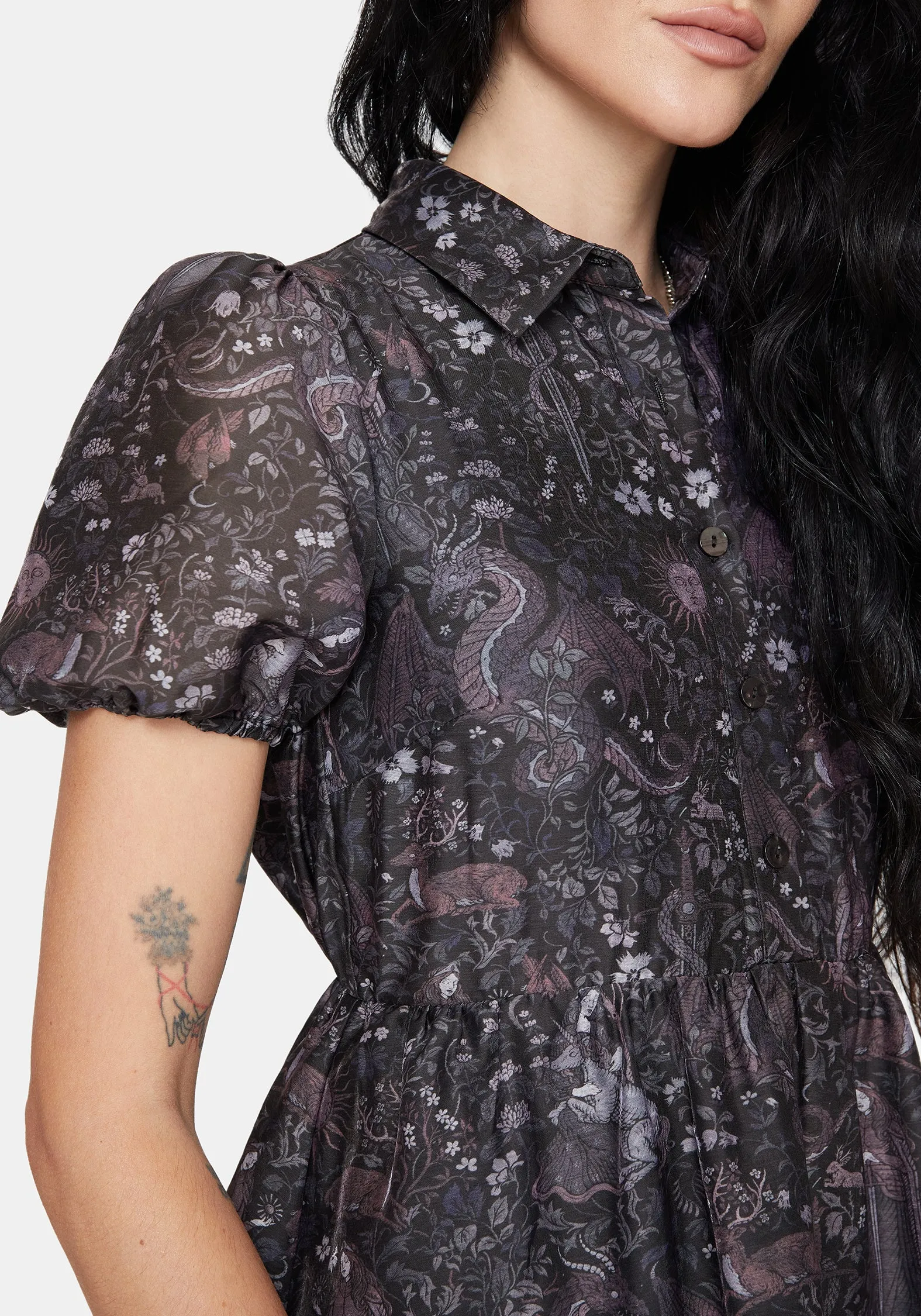 Haunt Medieval Print Chiffon Smocked Mini Dress Short playful dress for vacations skin friendly