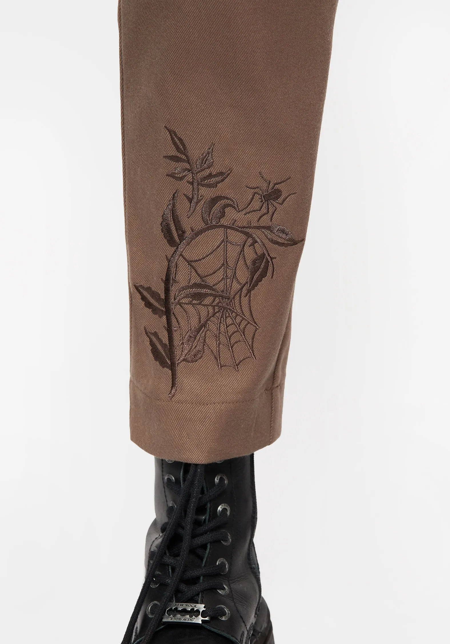 Trendy Design Hazel Embroidered Slim Tailored Trousers