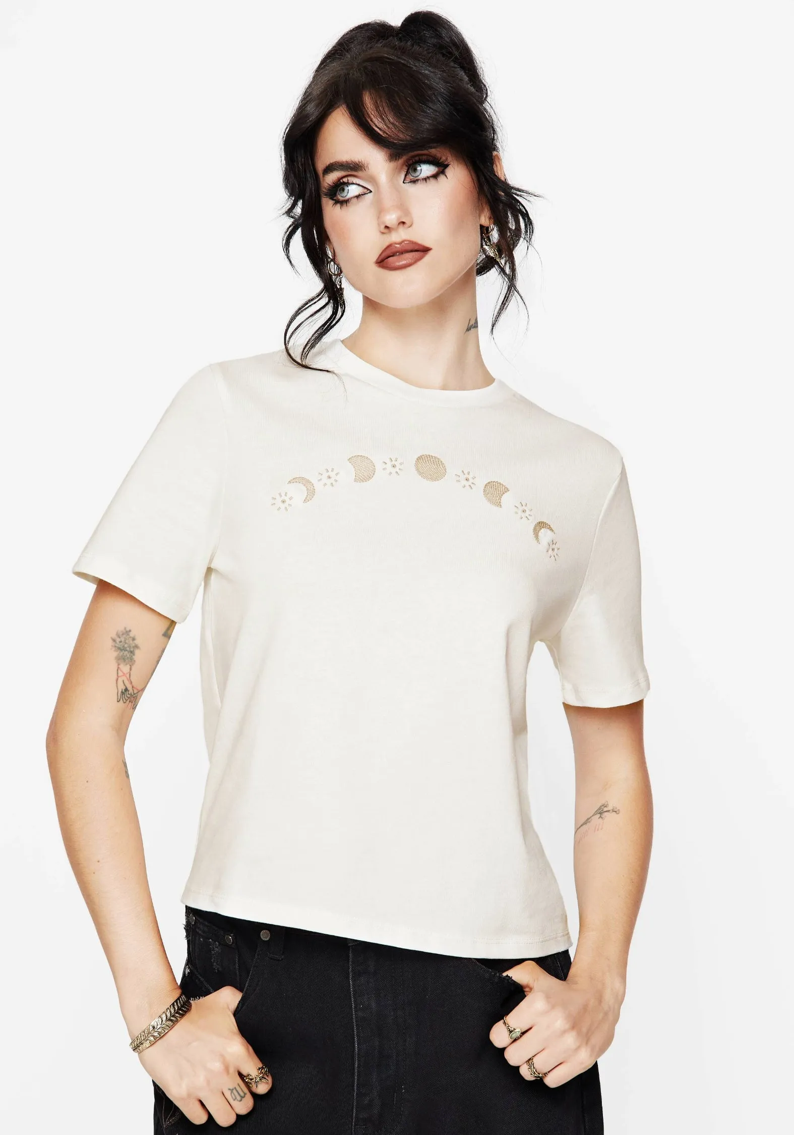 TaglessNecklineComfort UV Protection Griffinfly Cotton Embroidered Jersey Cropped T-Shirt