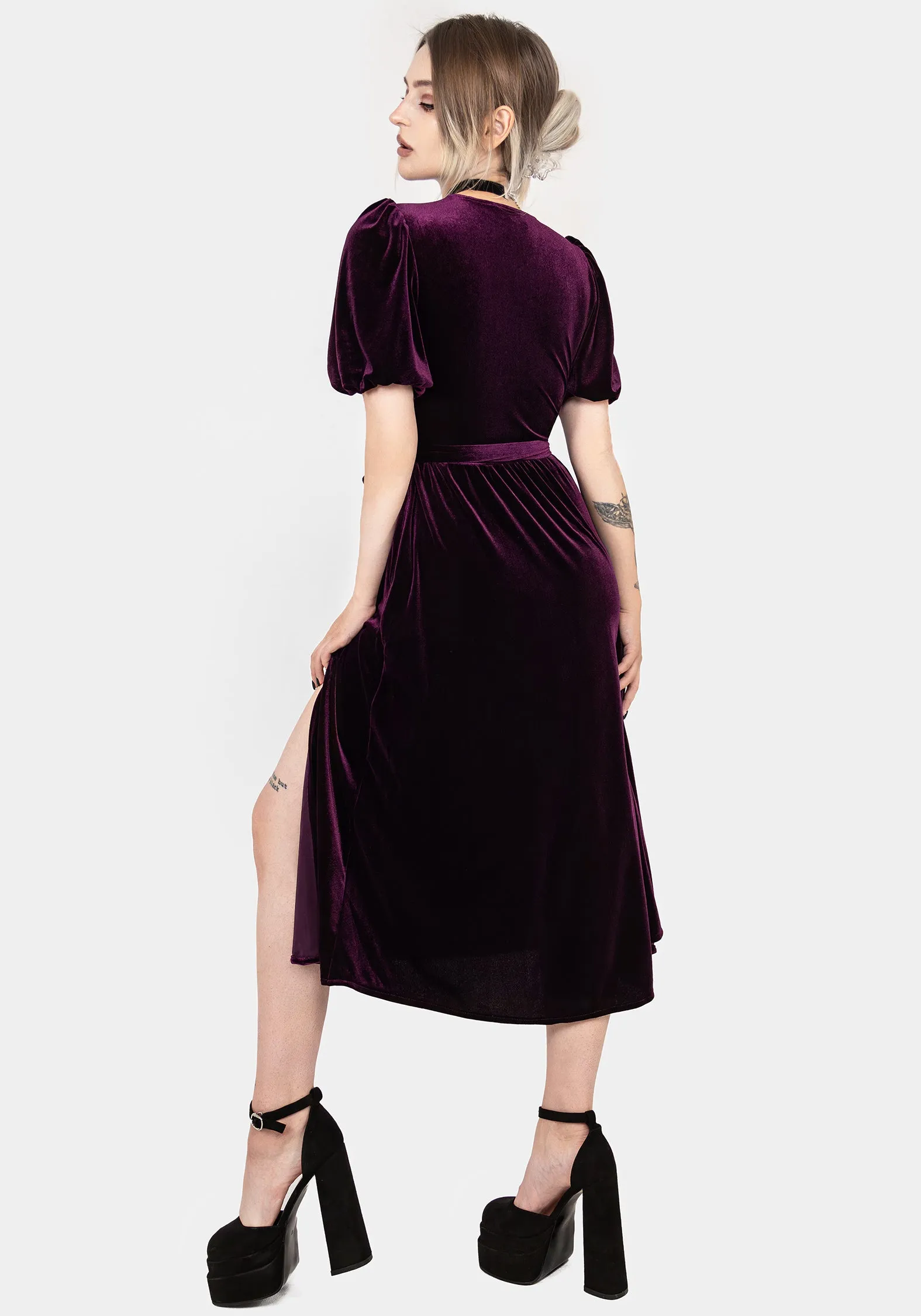 Chic Motion Hera Embroidered Midi Wrap Dress