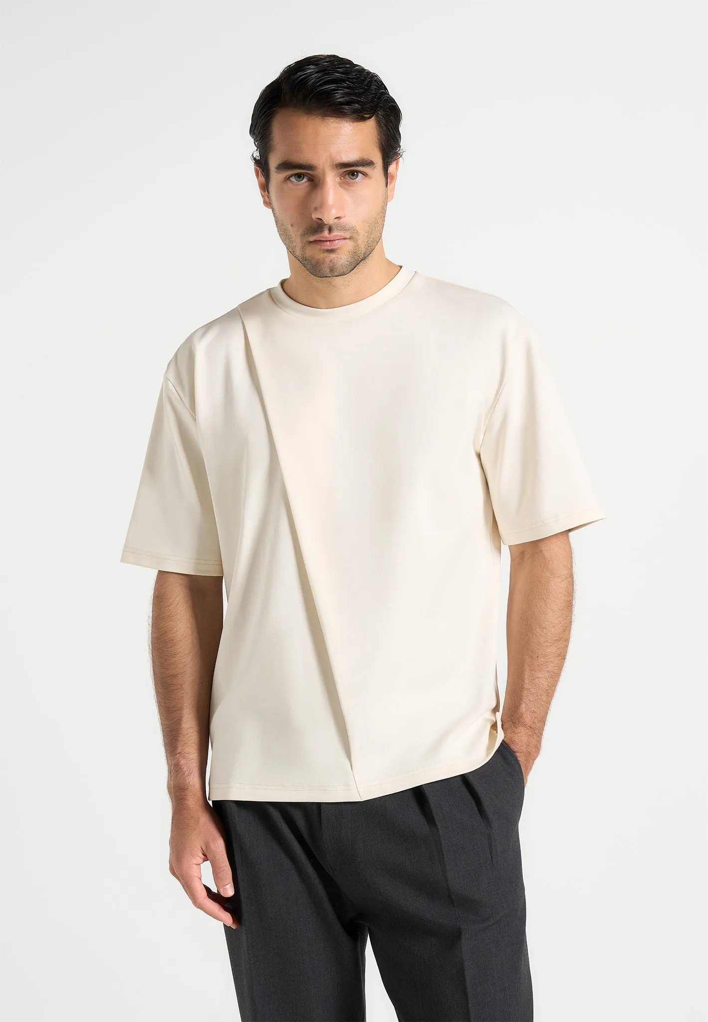 Hugo - Relaxed Fit T-Shirt With Pleat - Cream Artistic Design