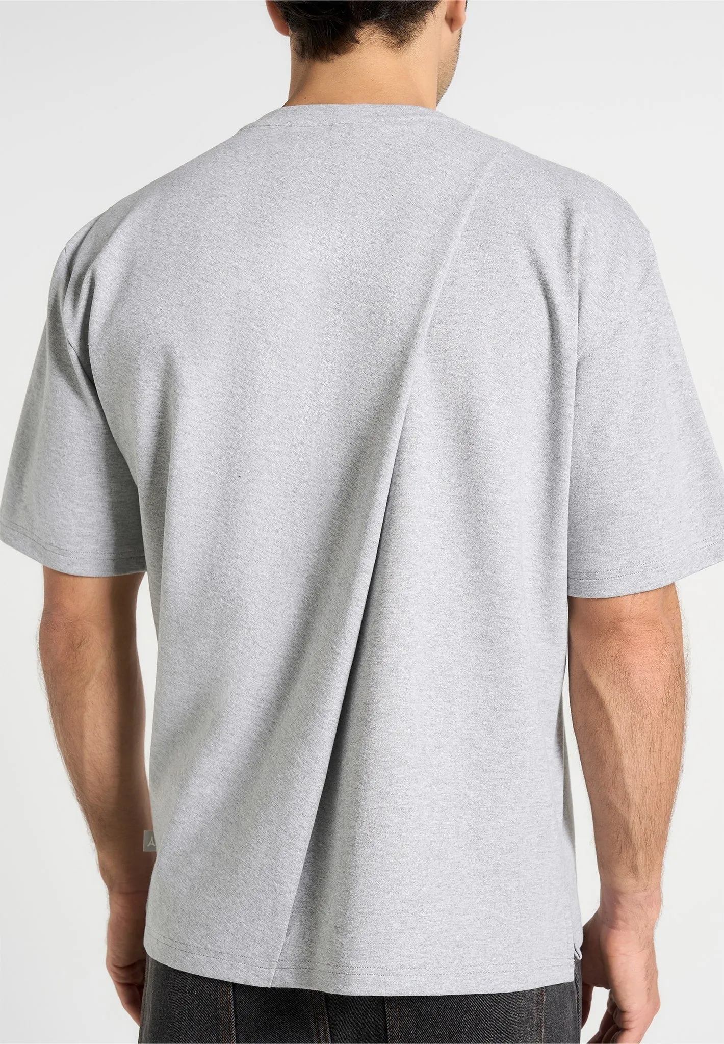 Hugo - Relaxed Fit T-Shirt With Pleat - Grey No Bulk Layering System