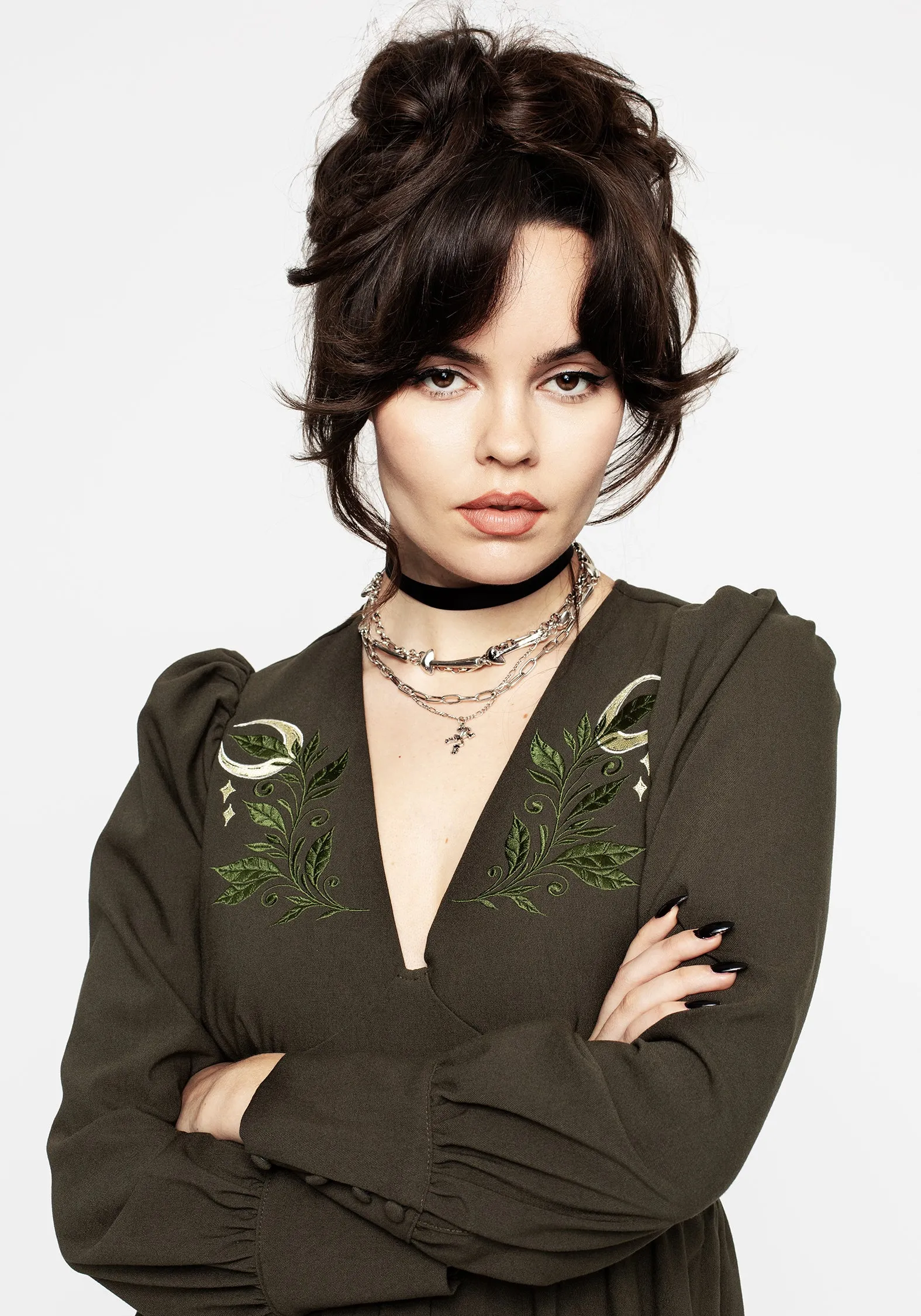 Urban Mood Perfect Comfort Wear Huldra Embroidered Midi Dress