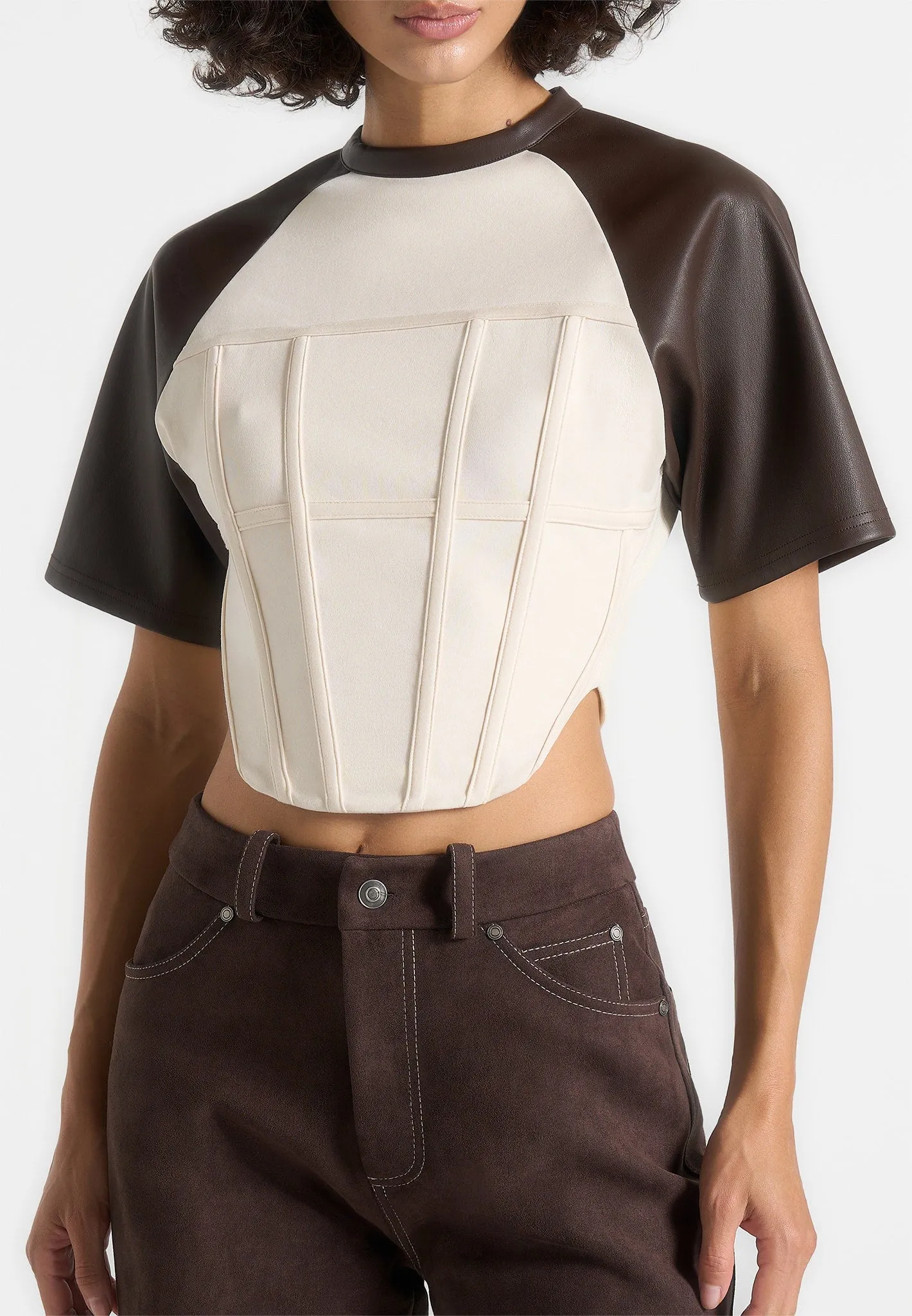 City Fashion Look Juline - Leather Corset T-Shirt - Cream/Brown