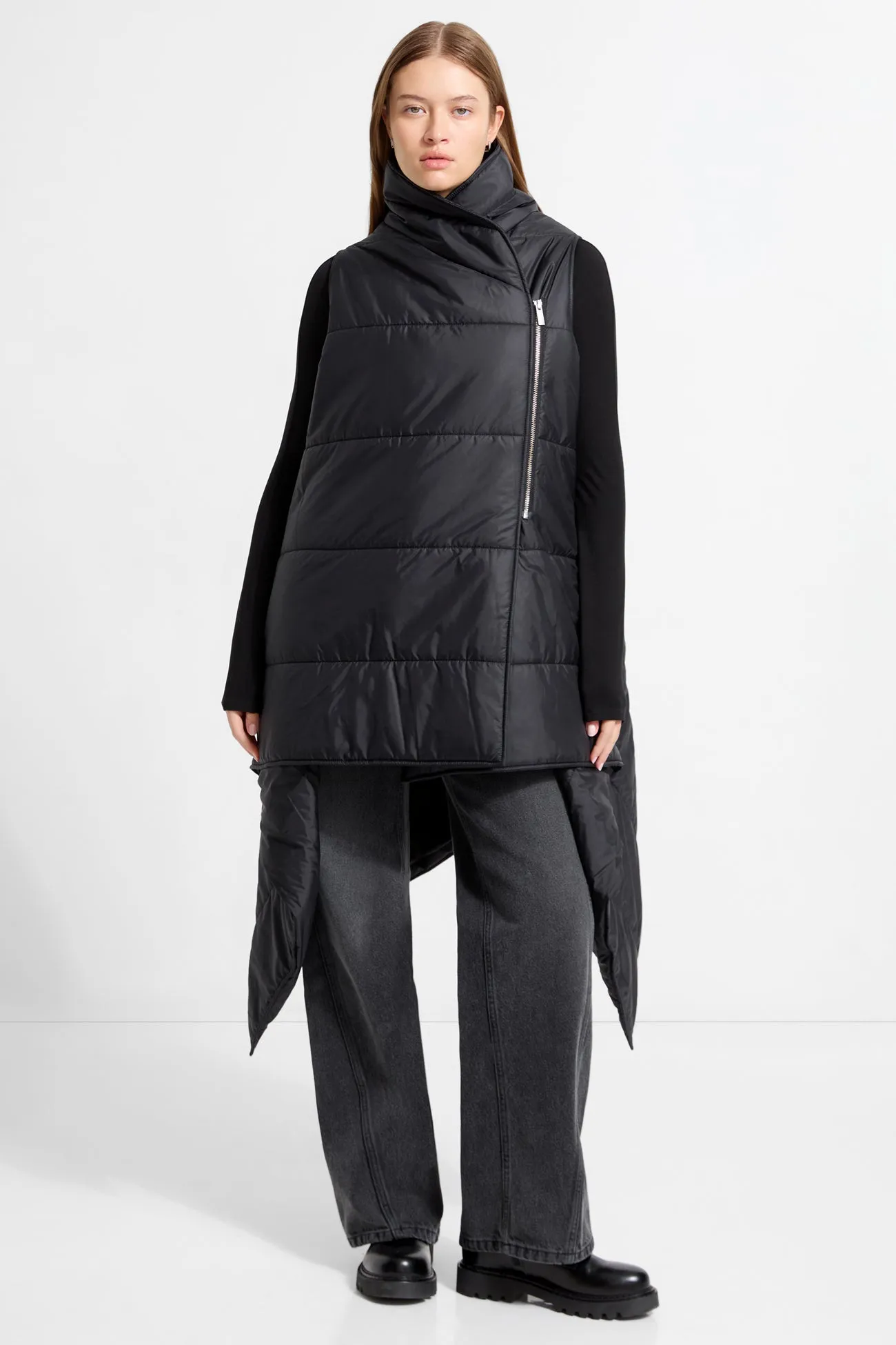 Adjustable Cuff Design All Weather Performance Kaja Puffer Vest