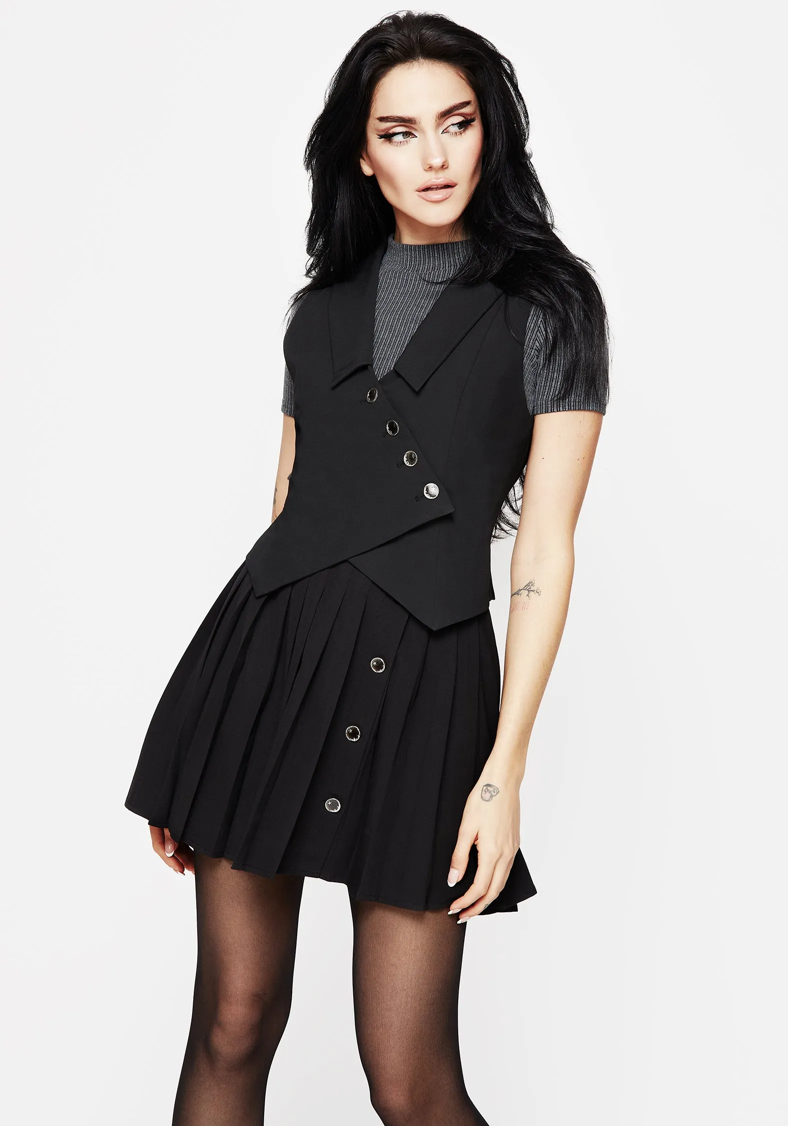 Moonage Pleated Mini Skirt Active Wear Key Feature