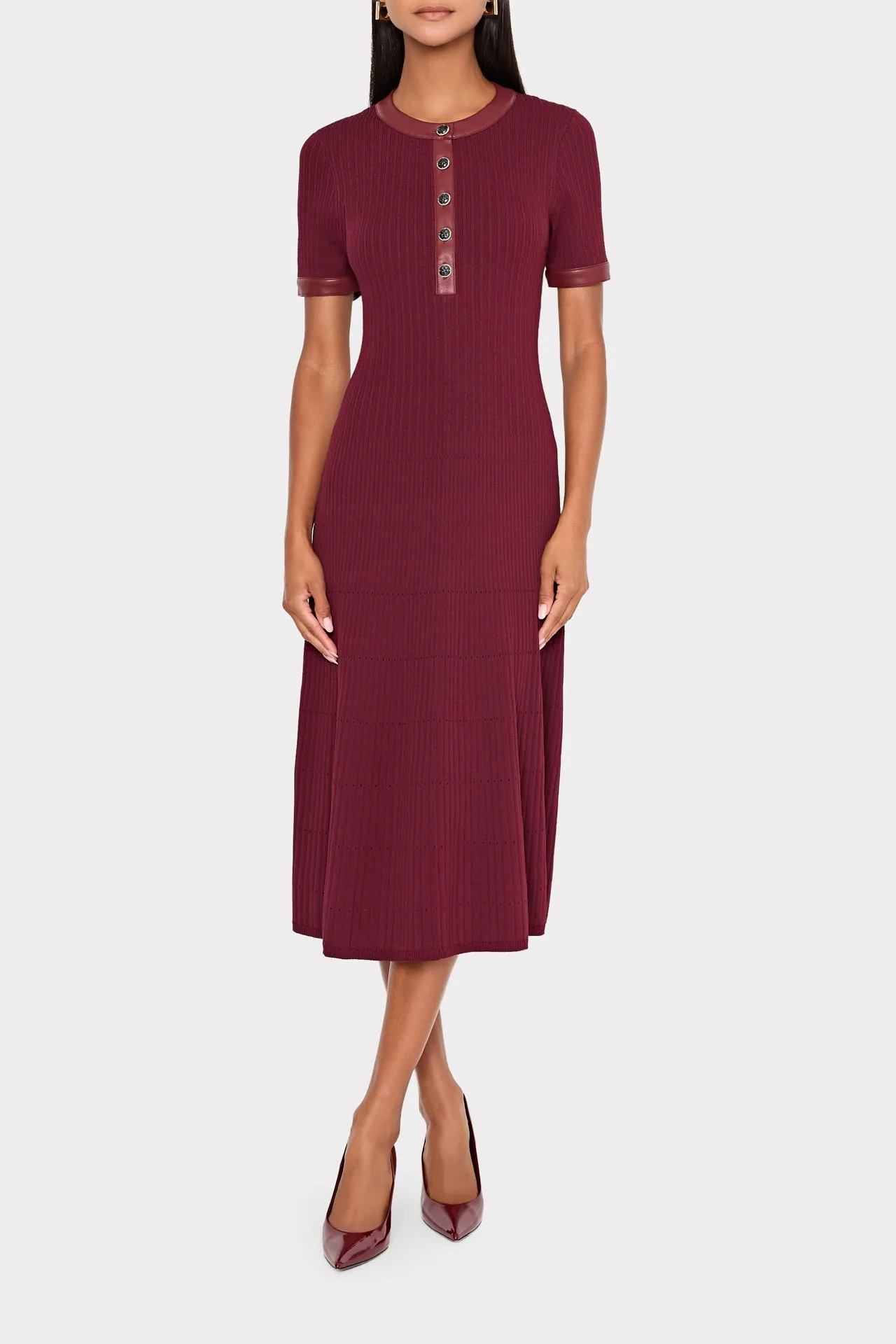 MoldResistantTexture Sleek Feel Leather Detail Knit Midi Dress