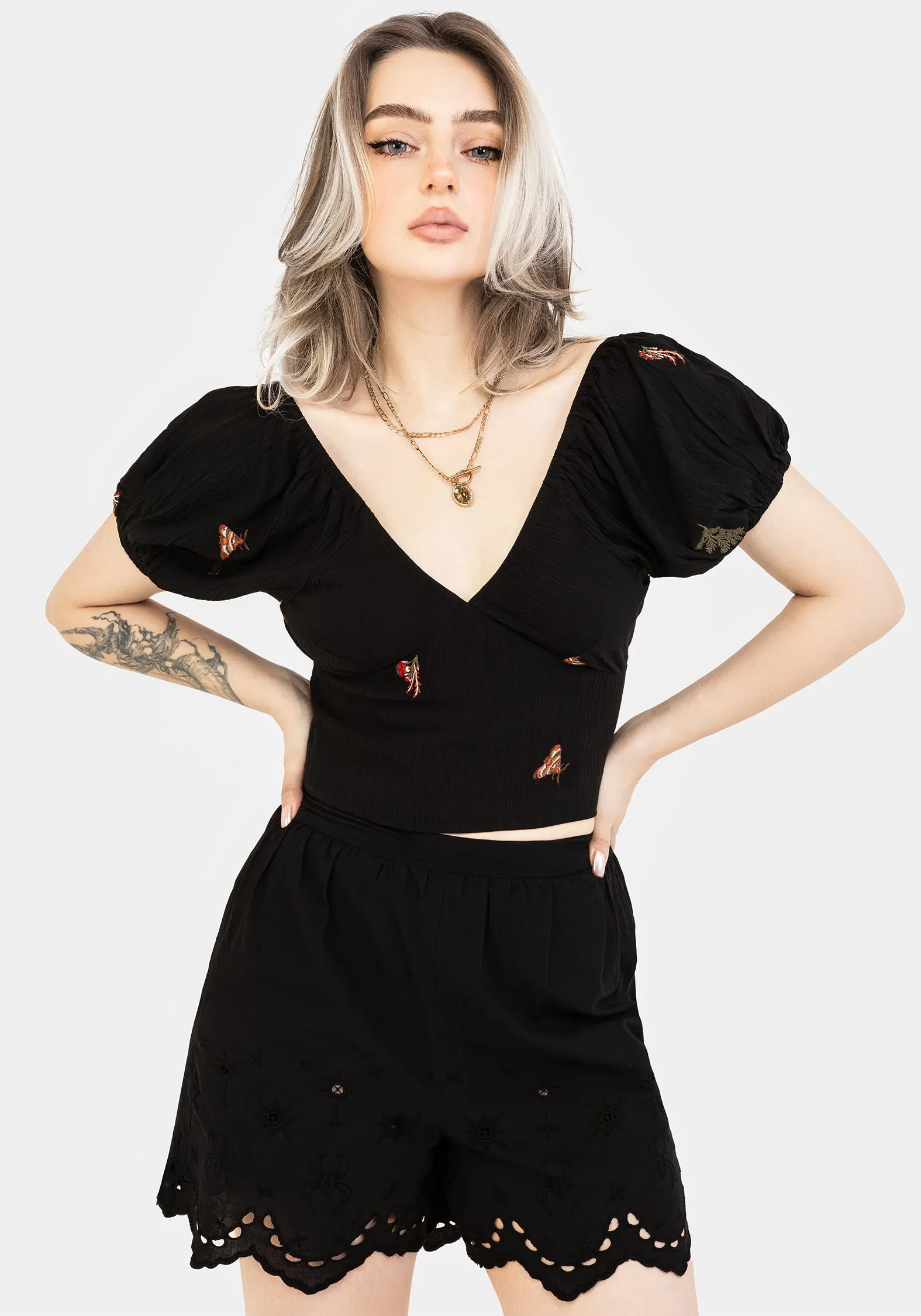 Ergonomic Fit Design Copia Moth Embroidered Cotton Puff Sleeve Top