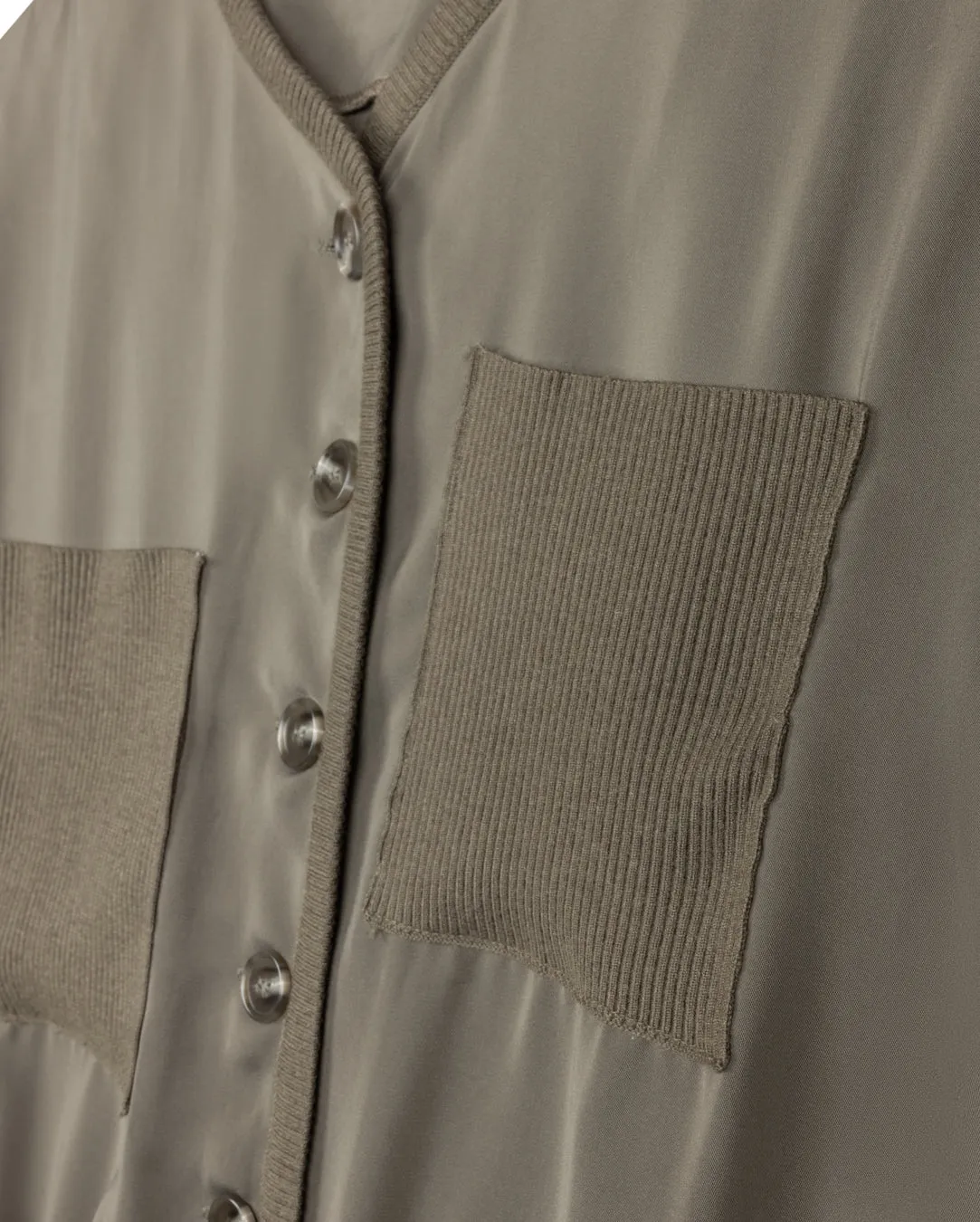 Tear Resistant Material Sturdy Loha Trimmed Knit Vest