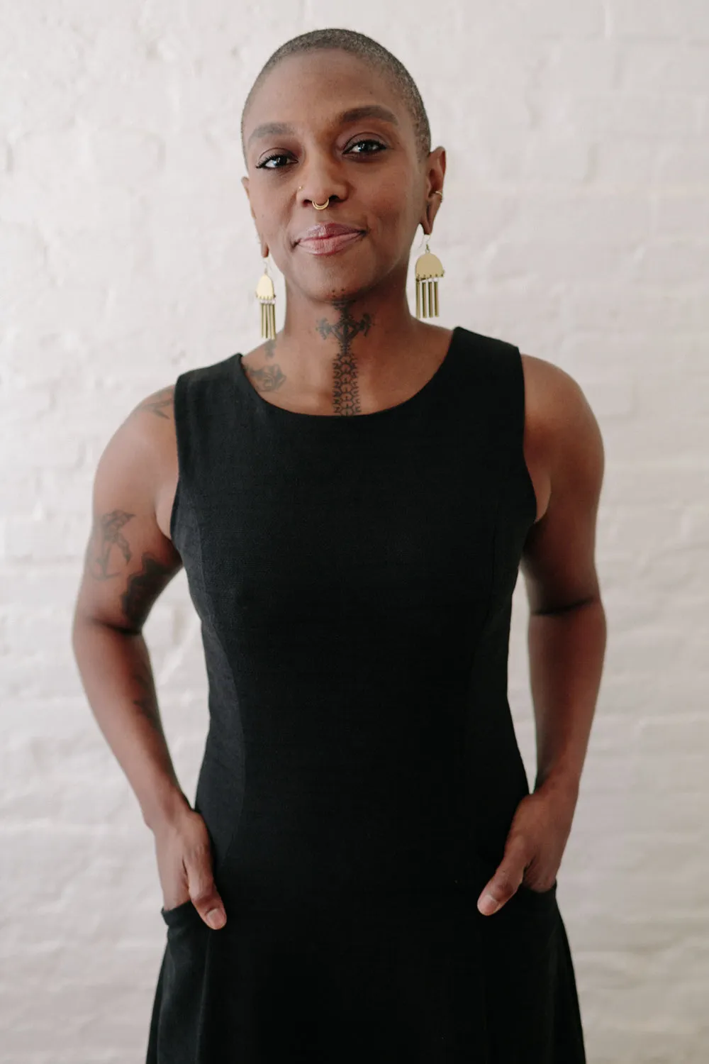 custom-fit Lori Dress in Black Linen