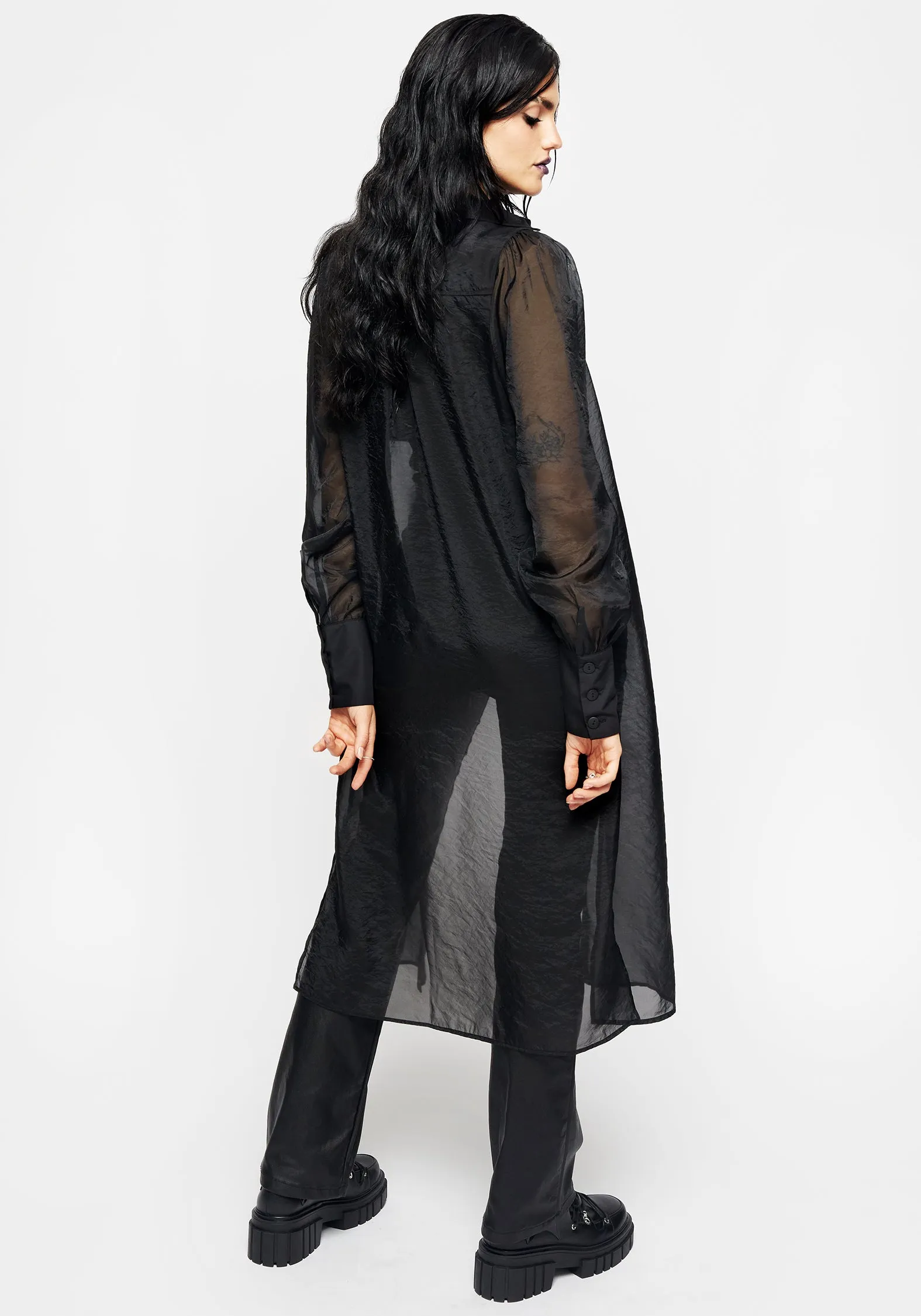 Street Look Light and breezy summer dress Loveless Midi Shirt Dress