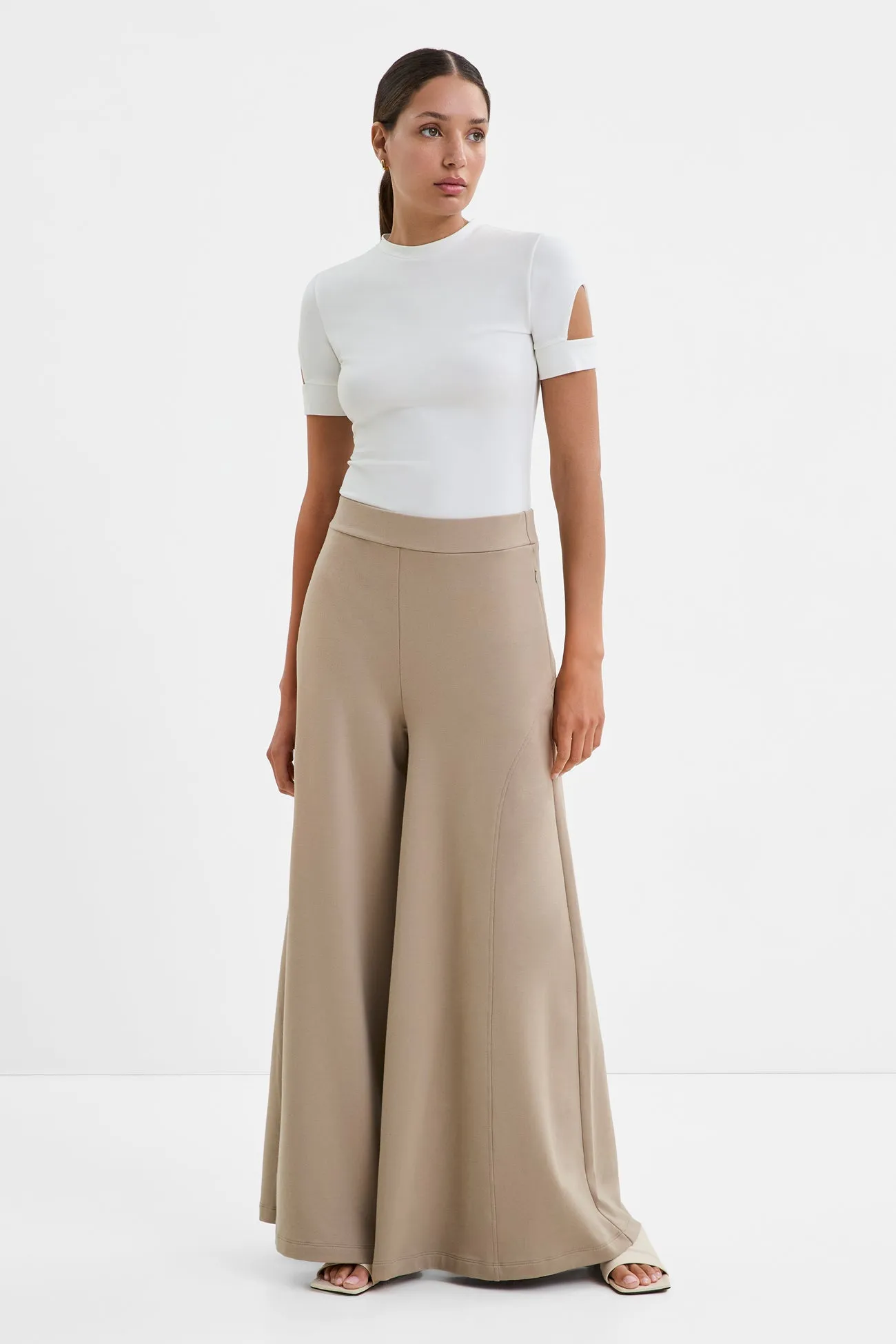 Versatile Wear Bootcut shape Hylan Pants