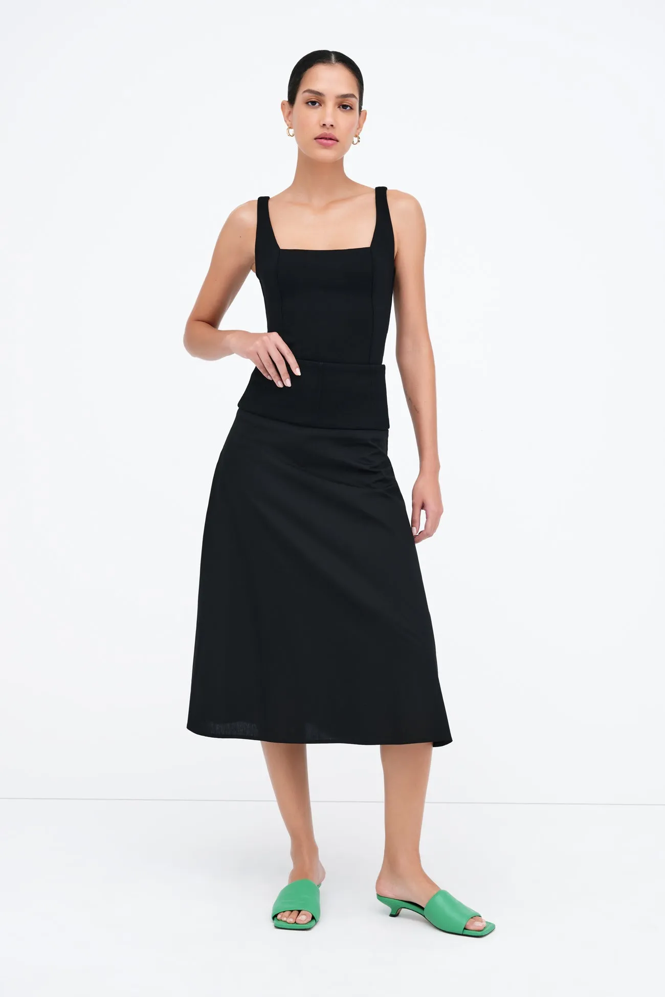 Soft Interior Breathable Material Nicole Skirt