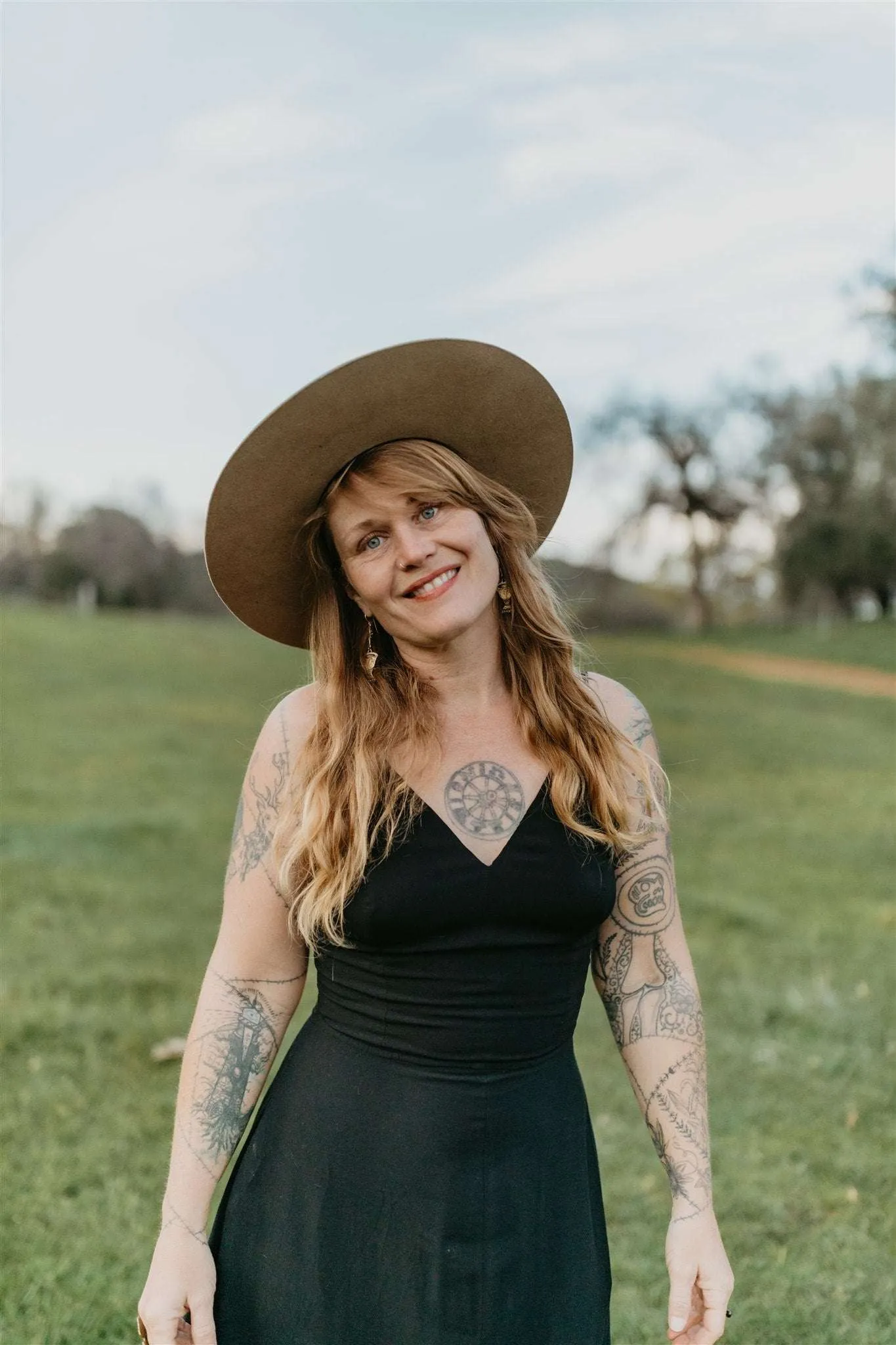 Chic Comfort Wear Meadow Dress in Black Challis