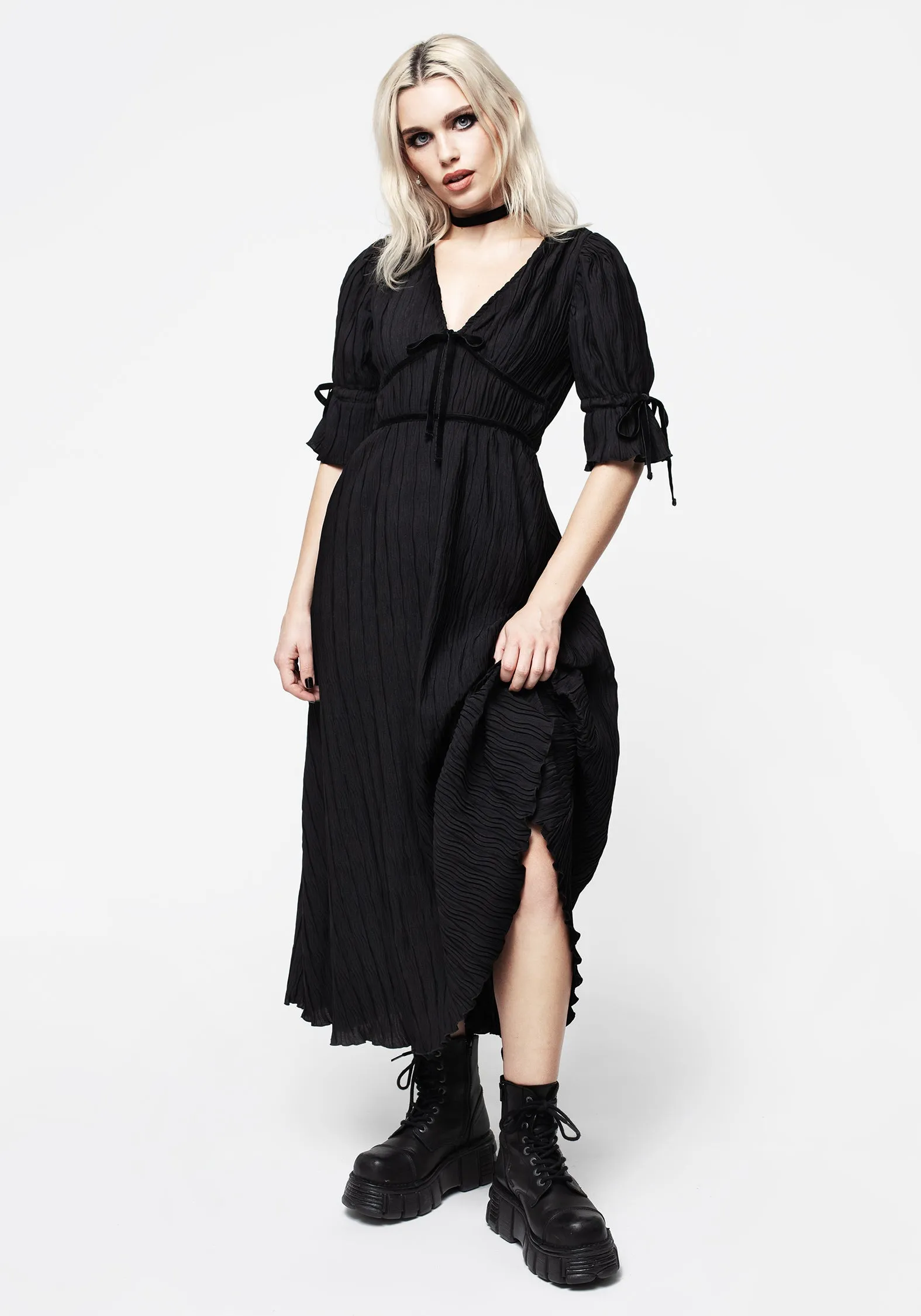 Travel-Pack Organic-Fabric Belial Crinkle Velour Ribbon Midaxi Dress