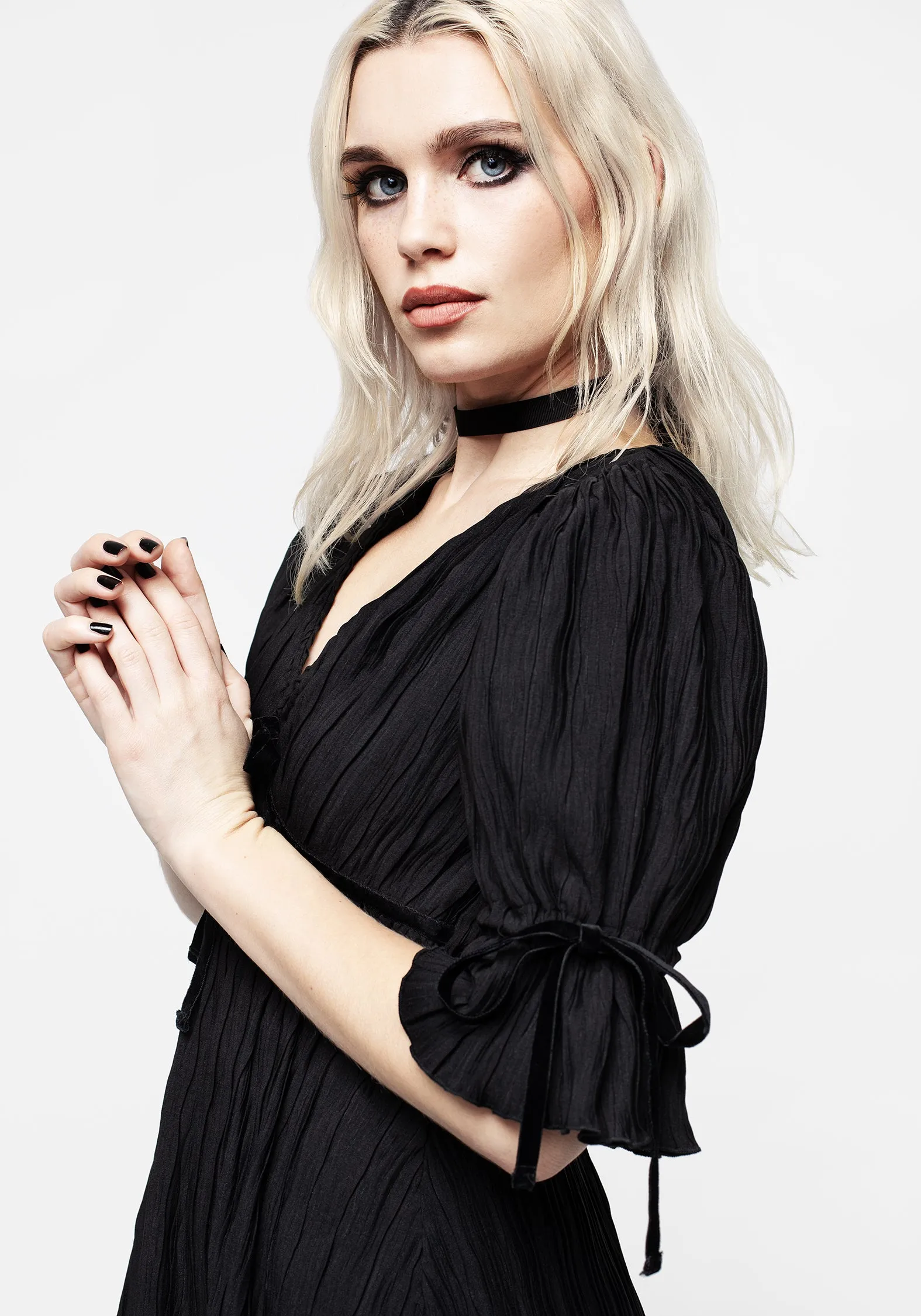 Belial Crinkle Velour Ribbon Midaxi Dress SmoothEdgeFinish Feminine Structure