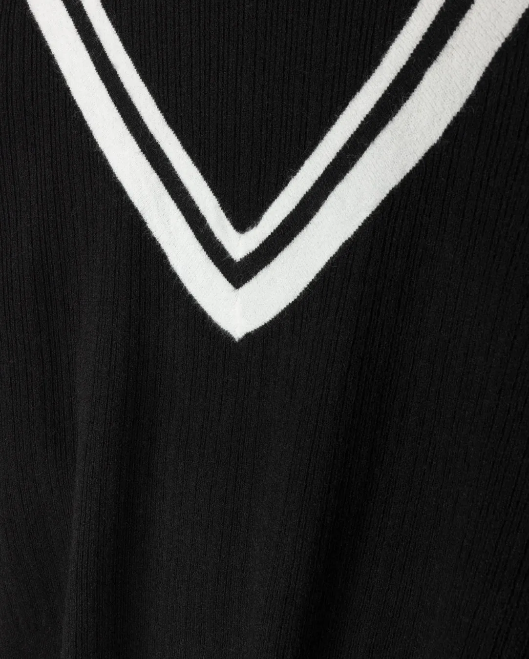 Layered Chic Breathable Knit Wear Jalo Knit Top