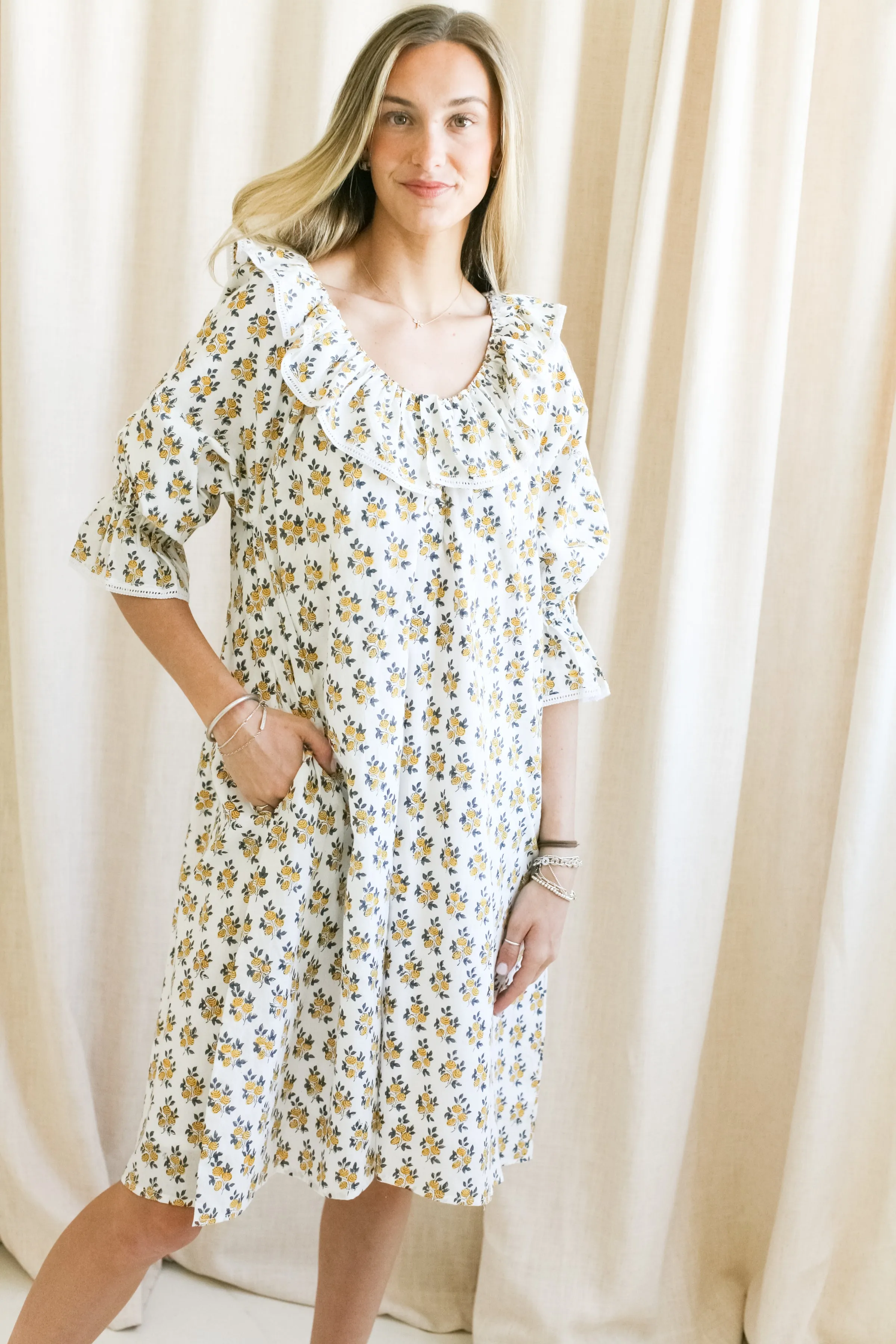 Maison de Frdric Kitty House Dress Classic Movement All-day Comfort