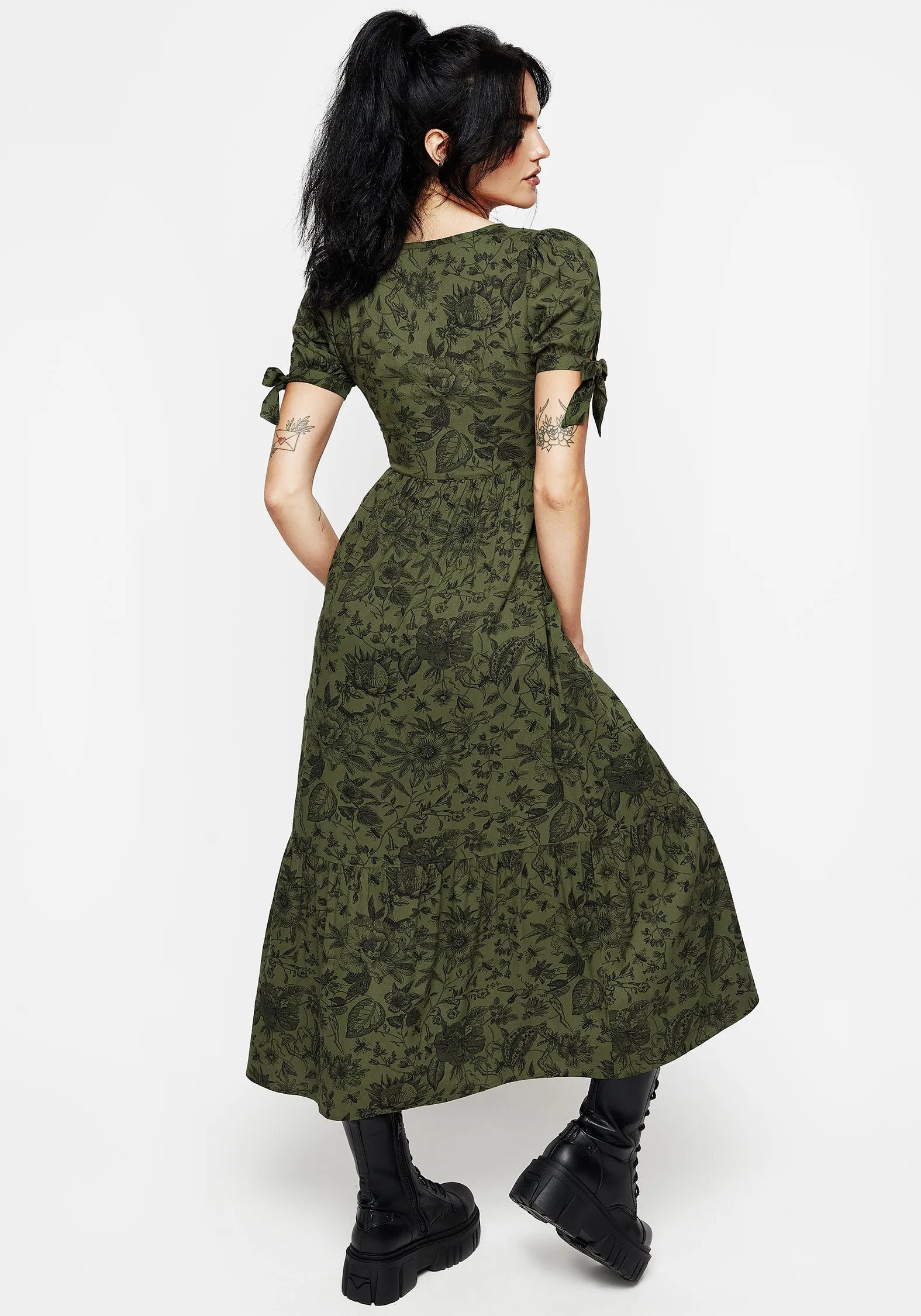 Minimal Detail Draped Silhouette Meadowflowers Floral Print Button Up Tiered Midaxi Dress