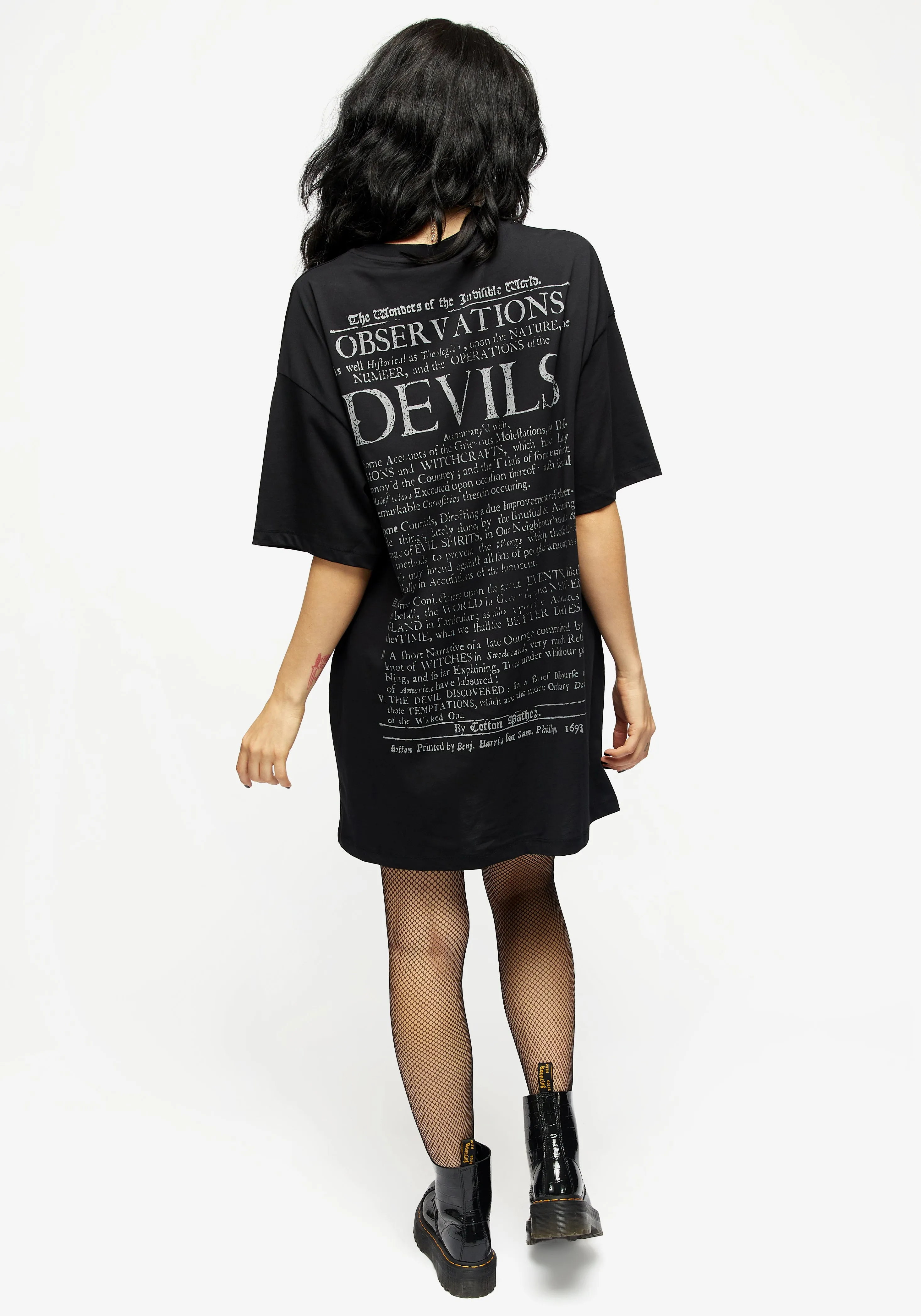 Memento Mori Tee Dress VNeckReinforcement NoSlip Grip