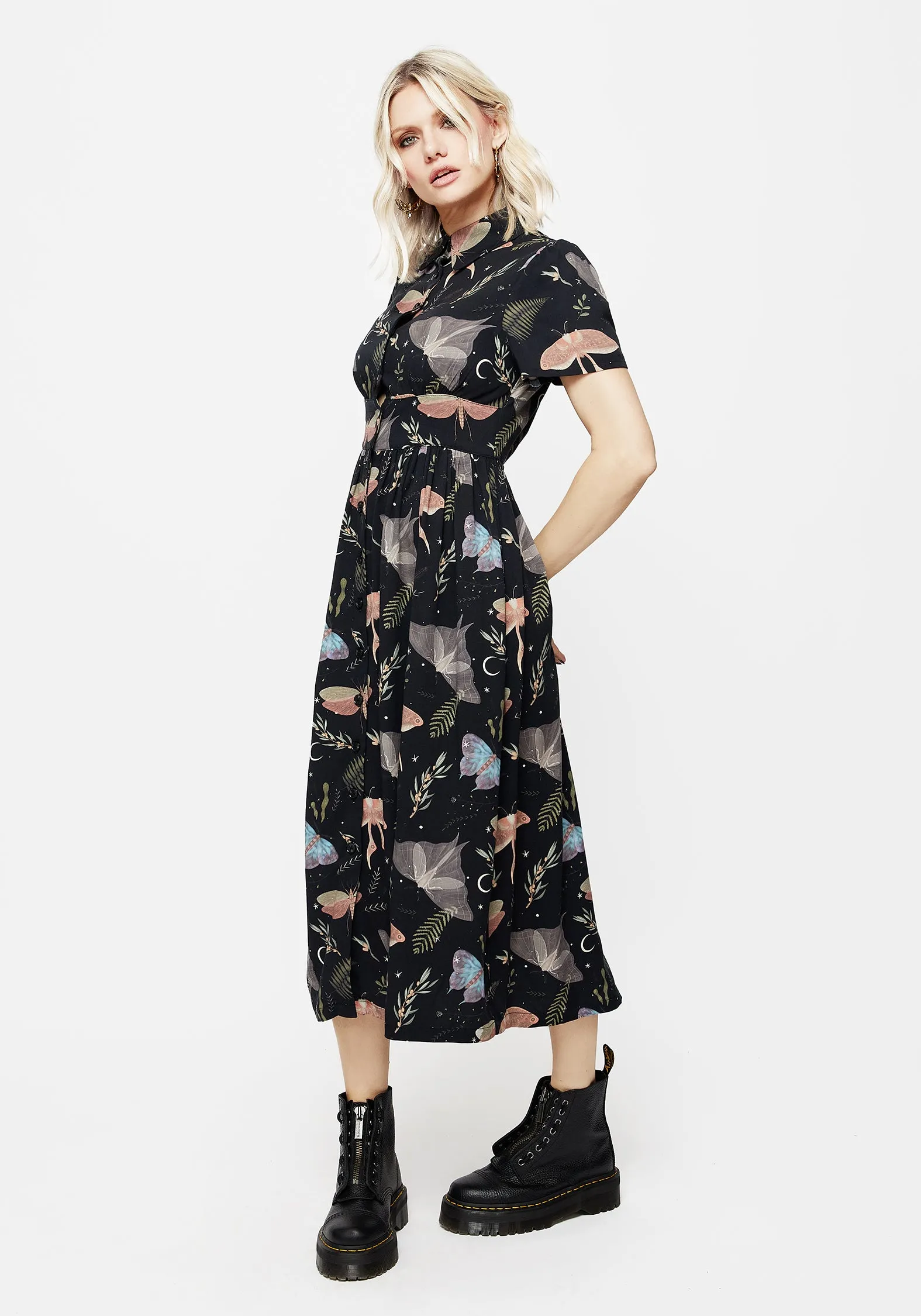 Nightmoth Midi Shirt Dress Stylish springtime wear