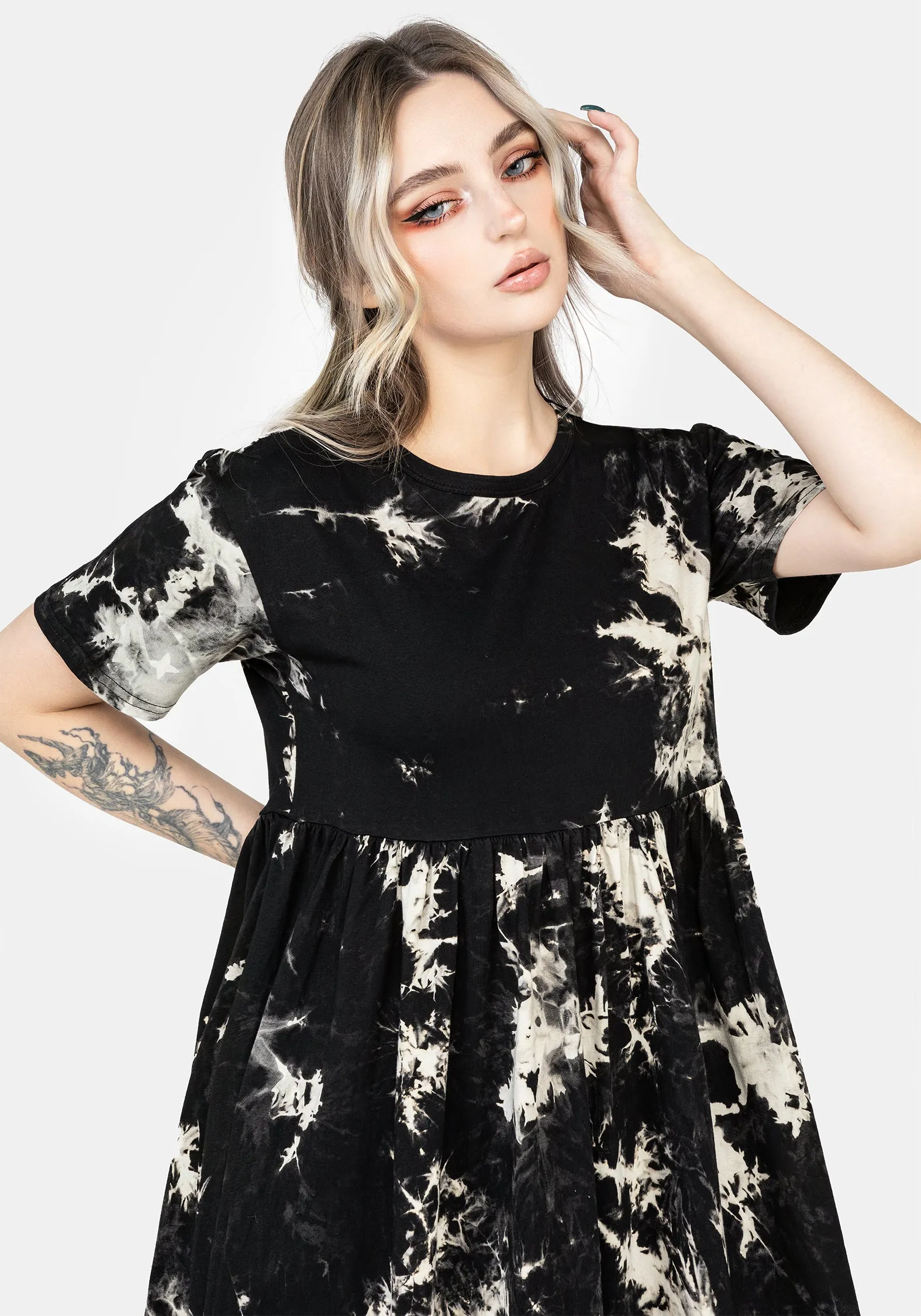 Orbit Light music concert Moodswing Tie Dye Midi Dress