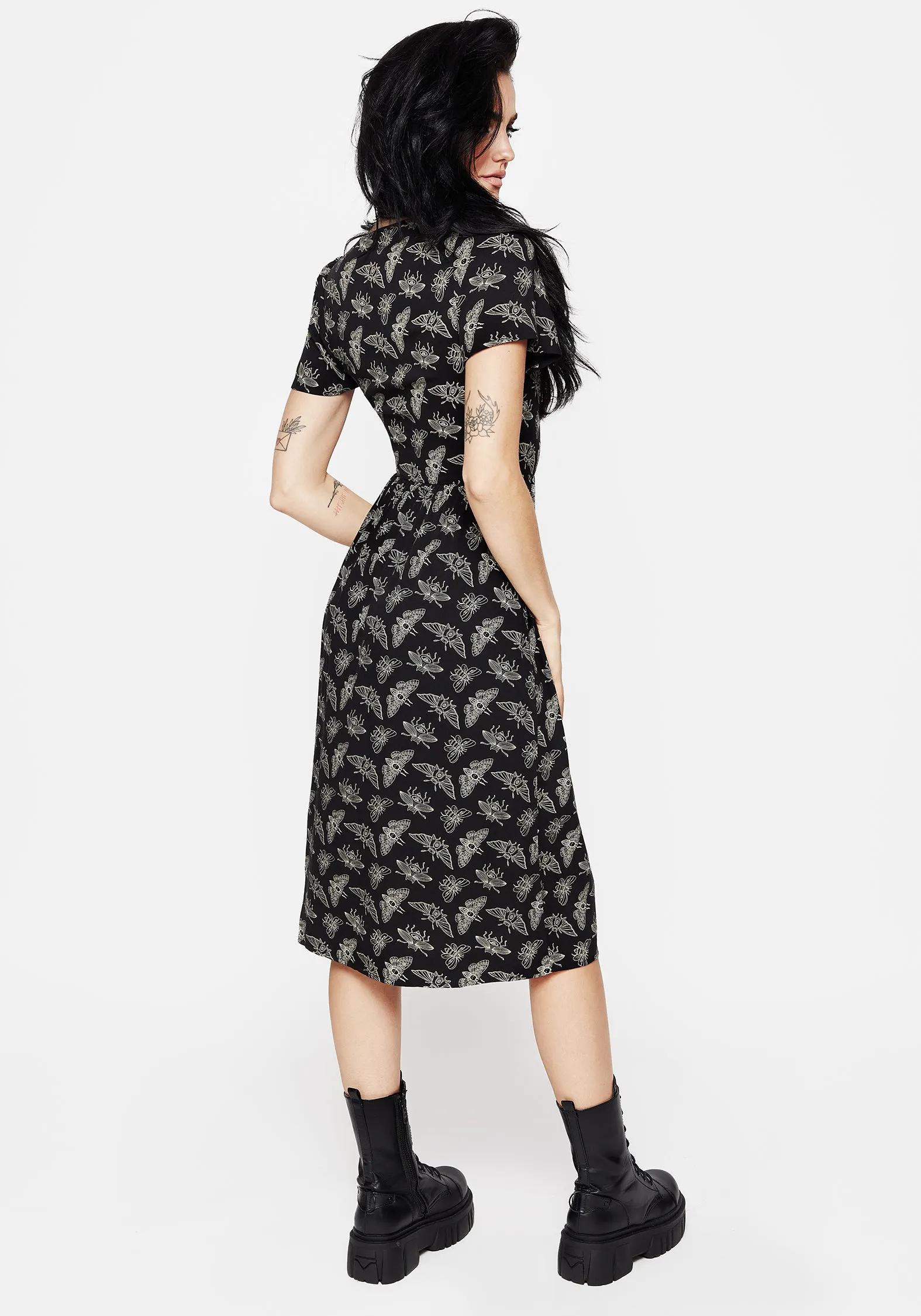 Trend Detail Minimal Fit Mortmoth Short Sleeve Midi Dress
