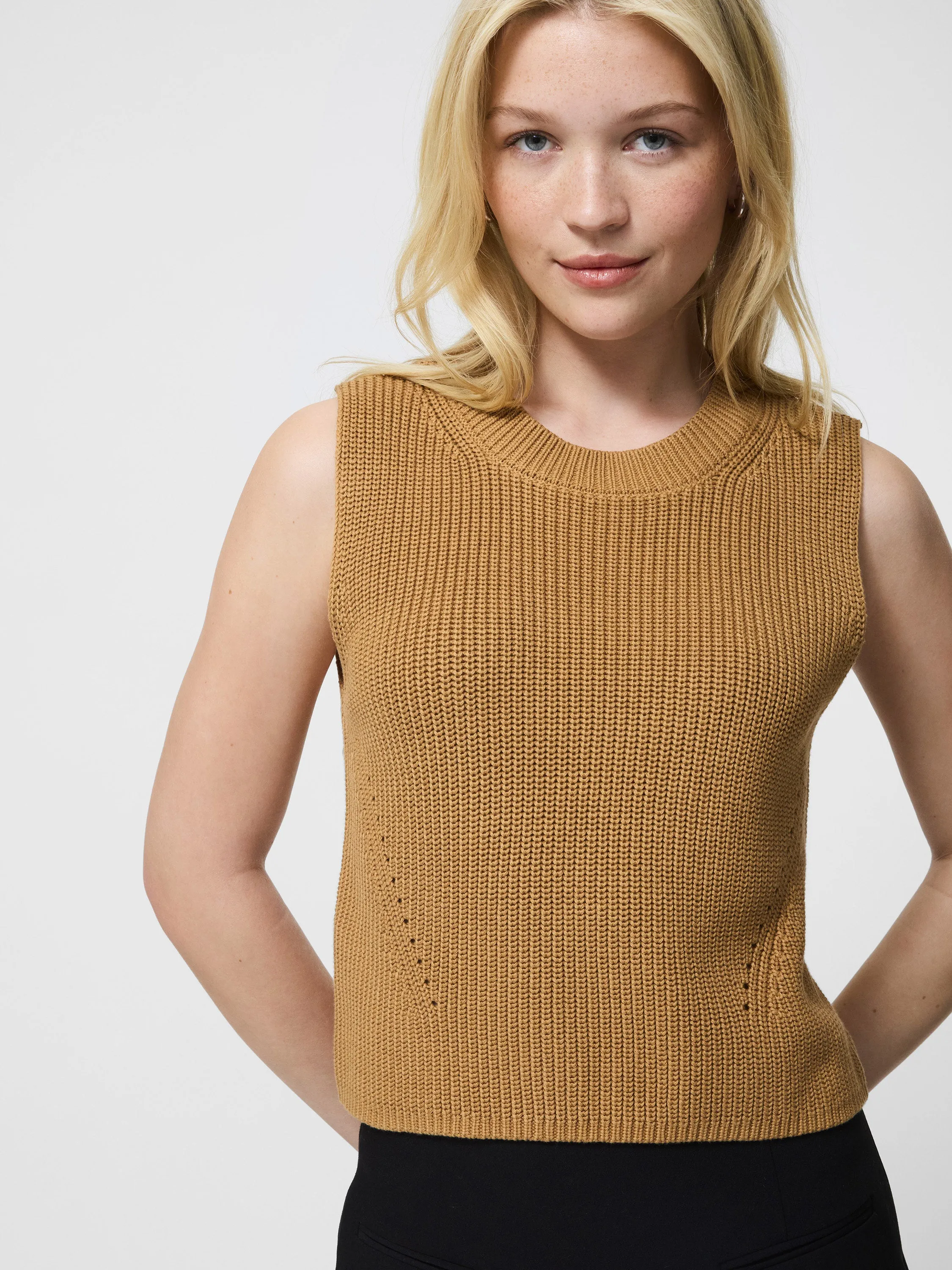 Mozart Crewneck Sleeveless Vest Flexible Waistband Versatile Comforted