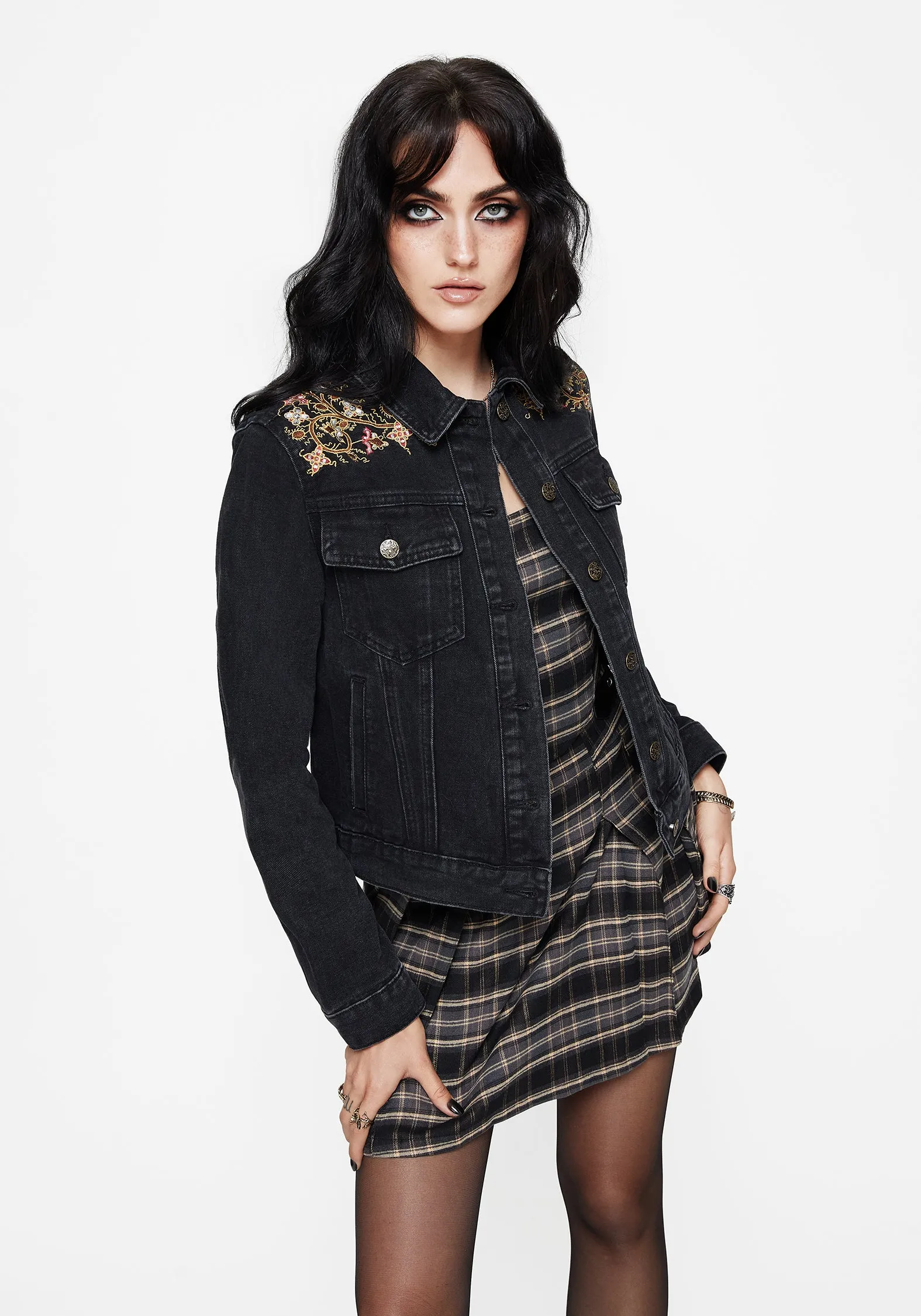 Nasturtium Floral Embroidered Denim Jacket Smart Outfit Autumn Days Outdoor Enthusiast Streetwear Fan