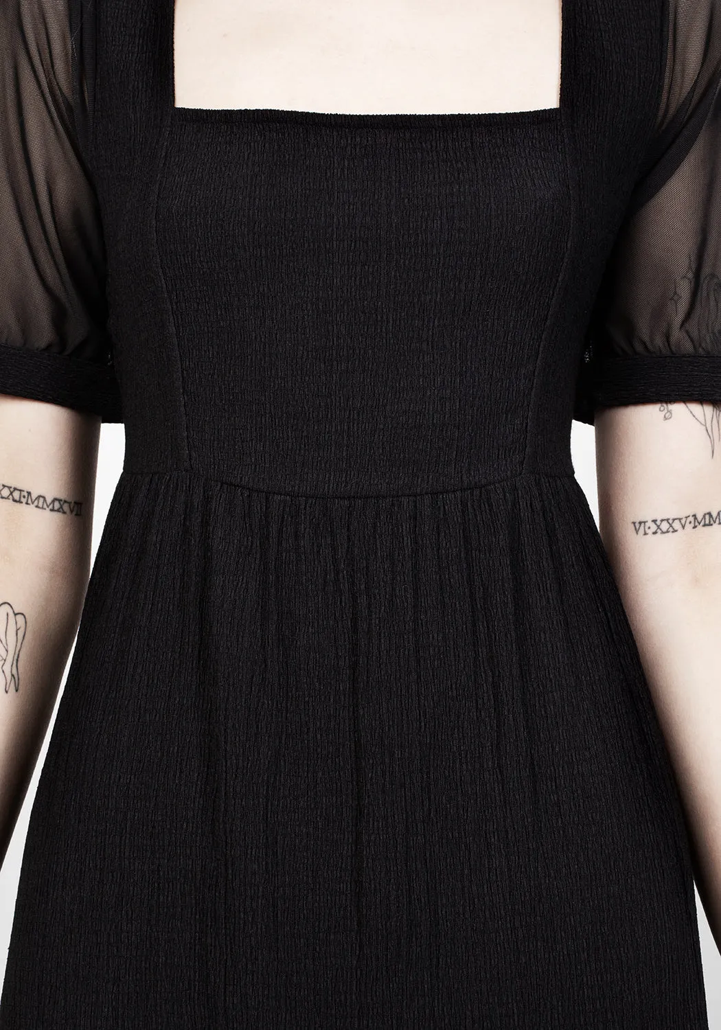 Ammit Midi Dress with Sheer Sleeves Perfectly Fitted