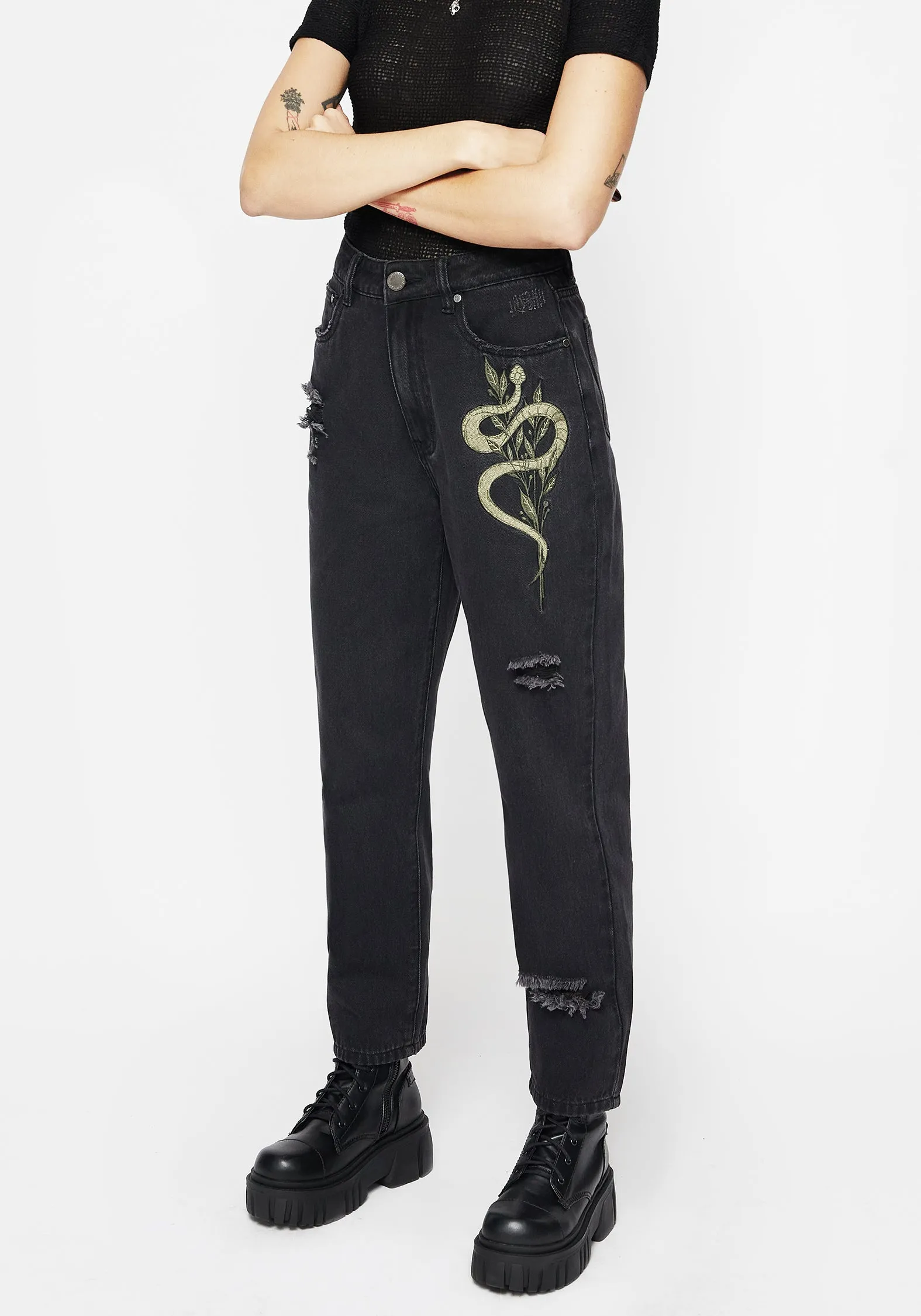 Nirah Embroidered Distressed Mom Jeans Lightweight