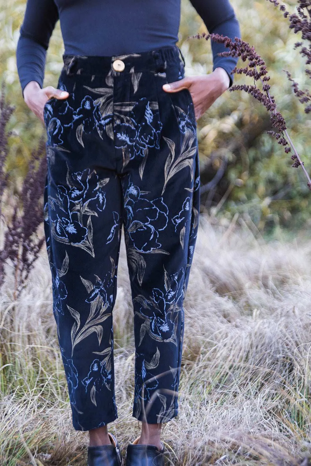 Quick Adjust Fit Perfect Pant in Black Floral Velvet