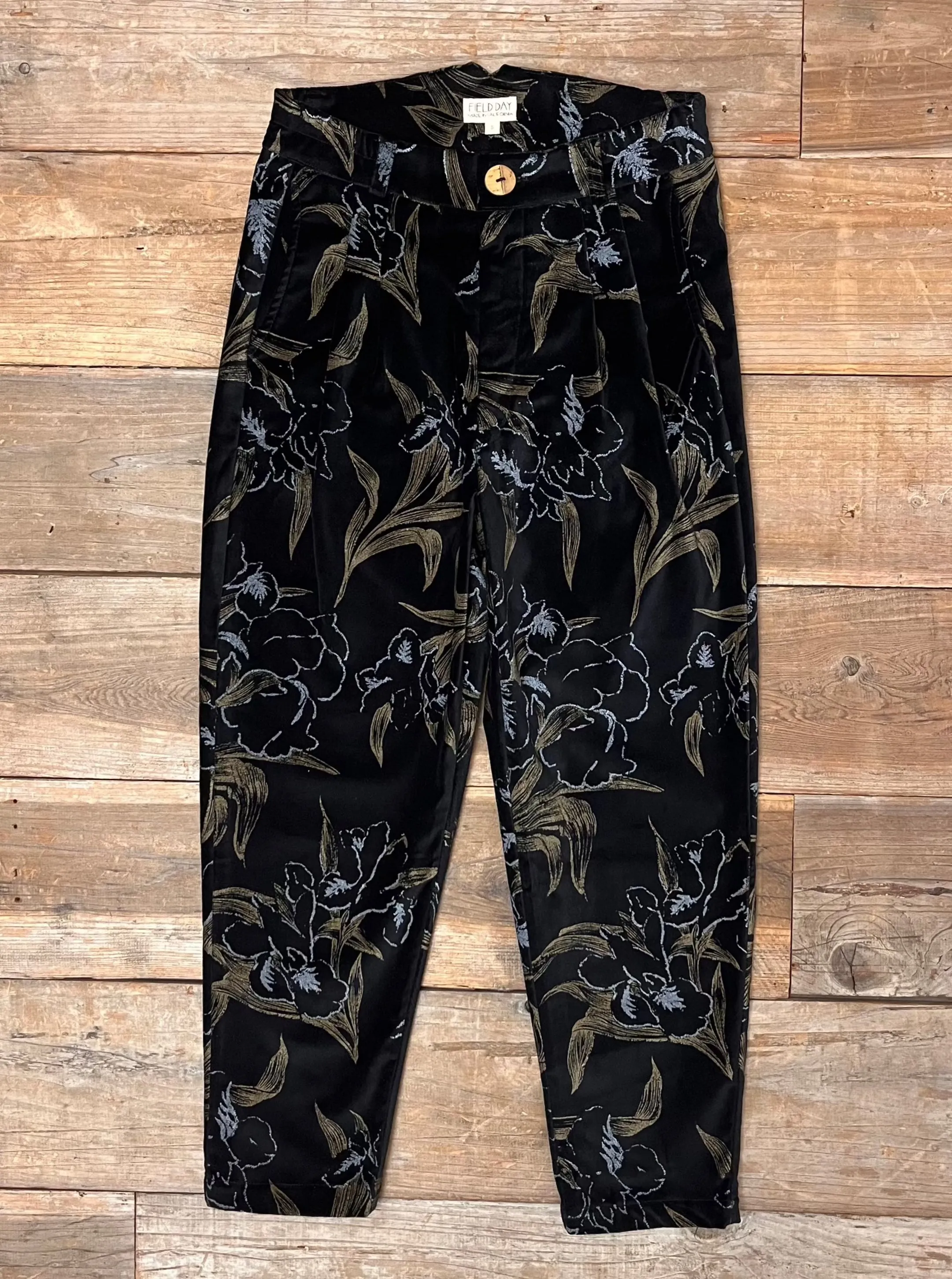 Perfect Pant in Black Floral Velvet Reinforced Pockets Casual Comfort Wear