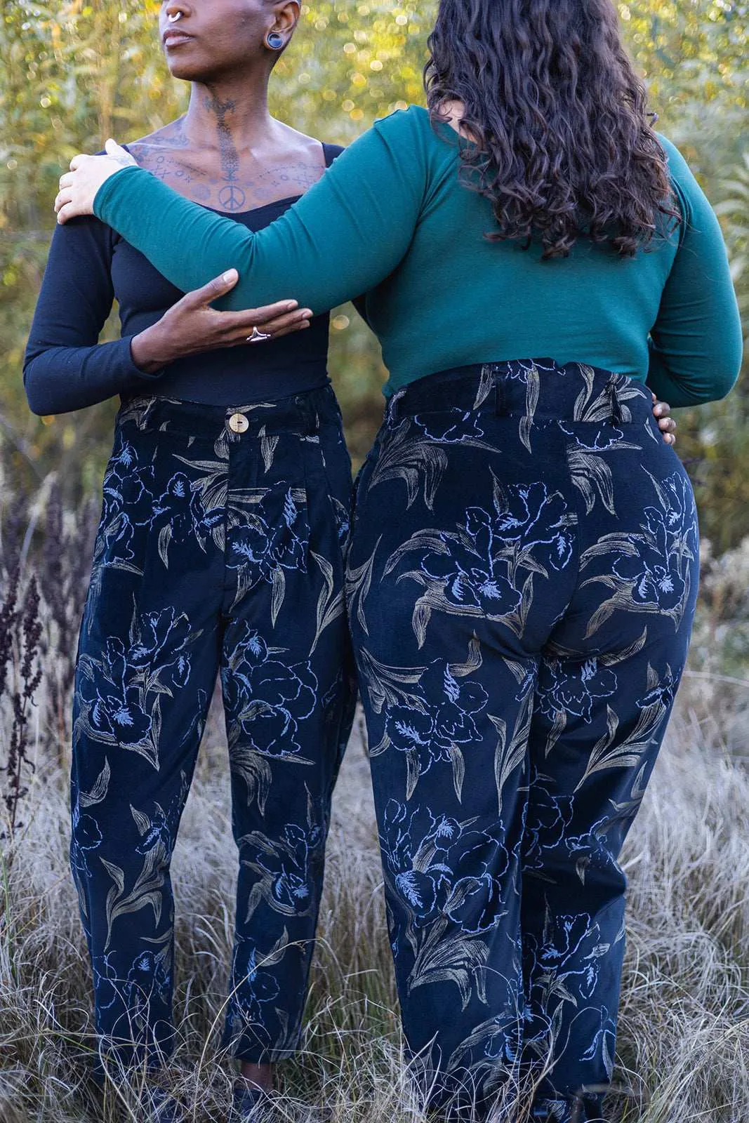 Weekend Style Soft and Cozy Perfect Pant in Black Floral Velvet