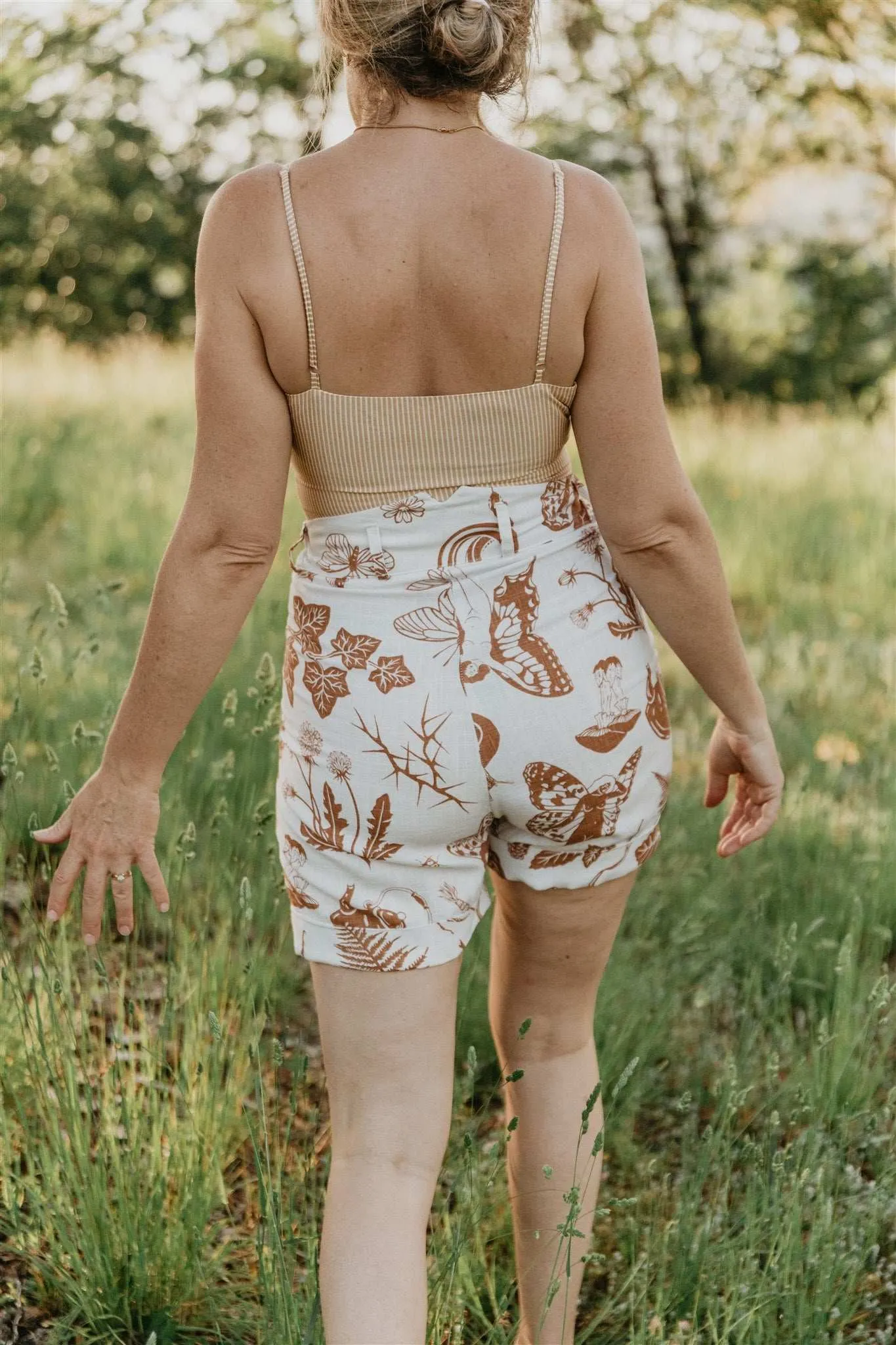 High Density Weave Perfect Shorts in Oat Woodland Wonder