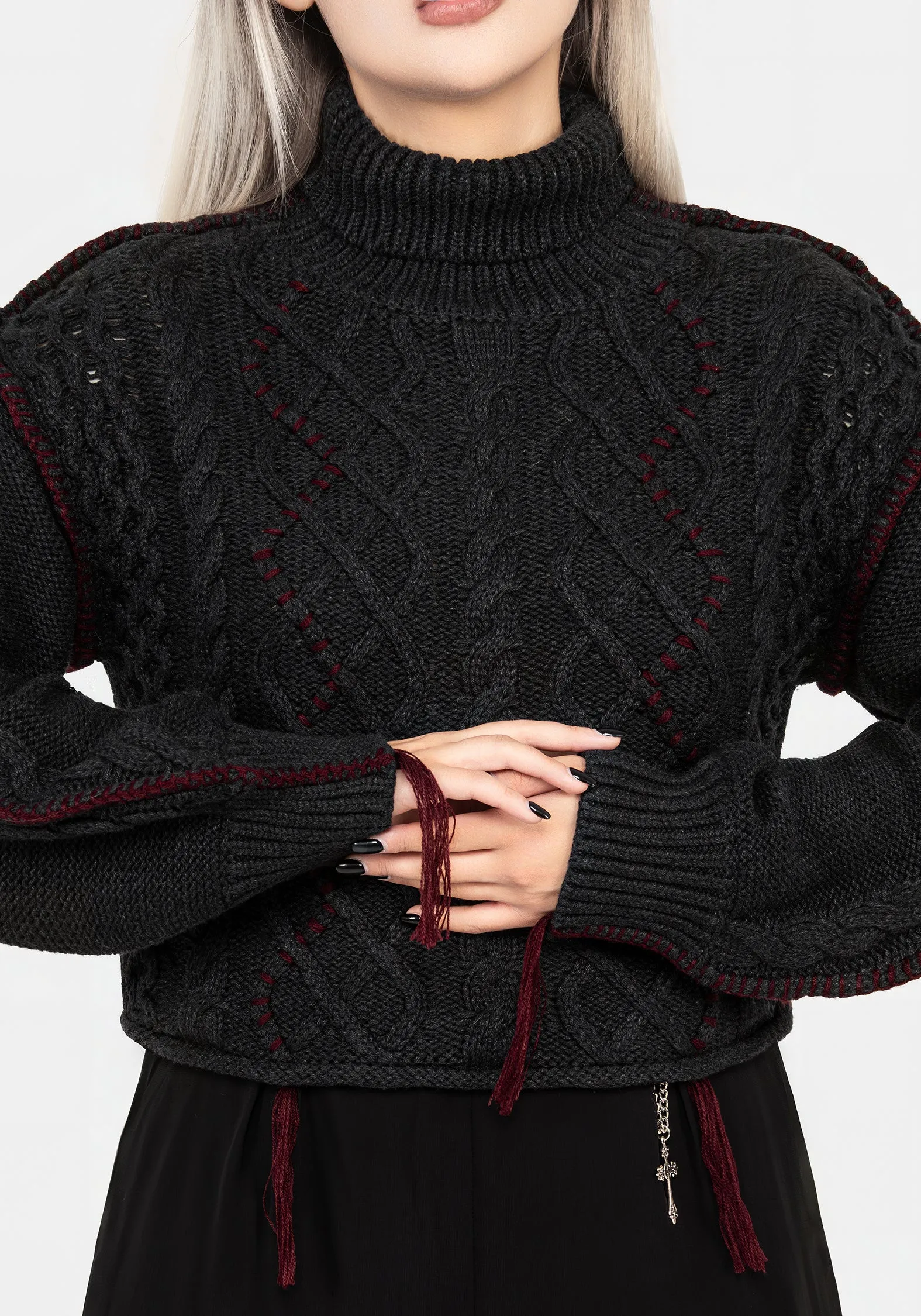 Reinforced Edging Vaila Cable Knit Crop Jumper