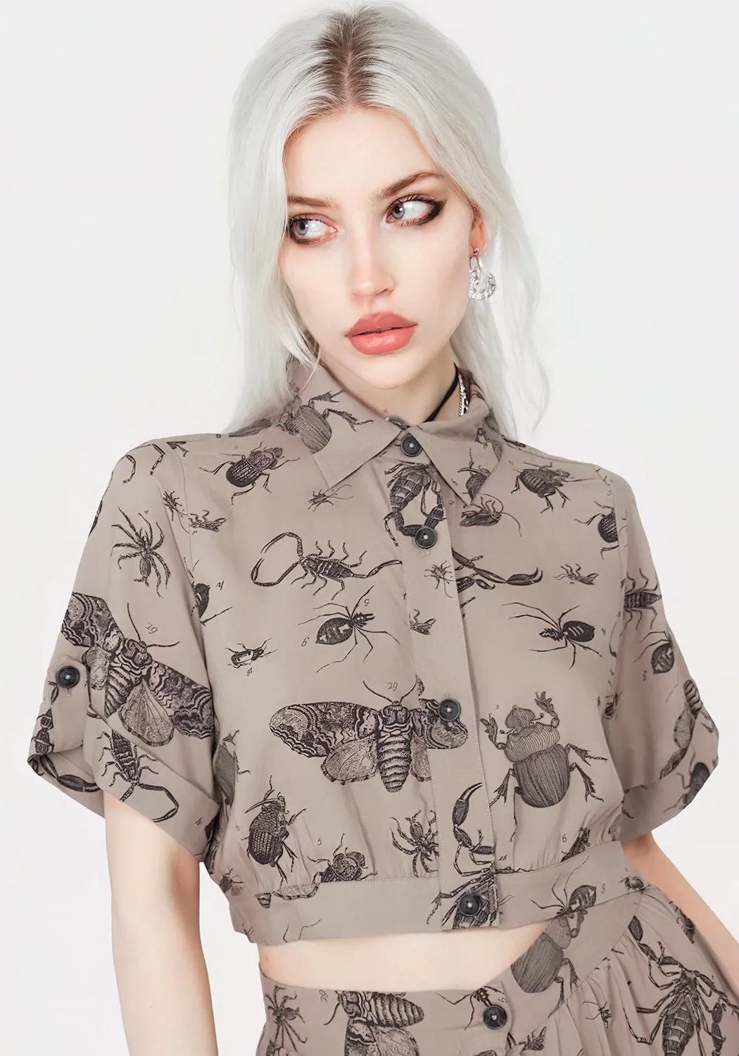 AllClimateAdaptive FourWayStretchFabric Parasite Bugs Print Crop Short Sleeve Shirt - Taupe