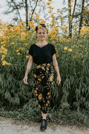 Essential Wearable Perfect Pant in Black Marigold
